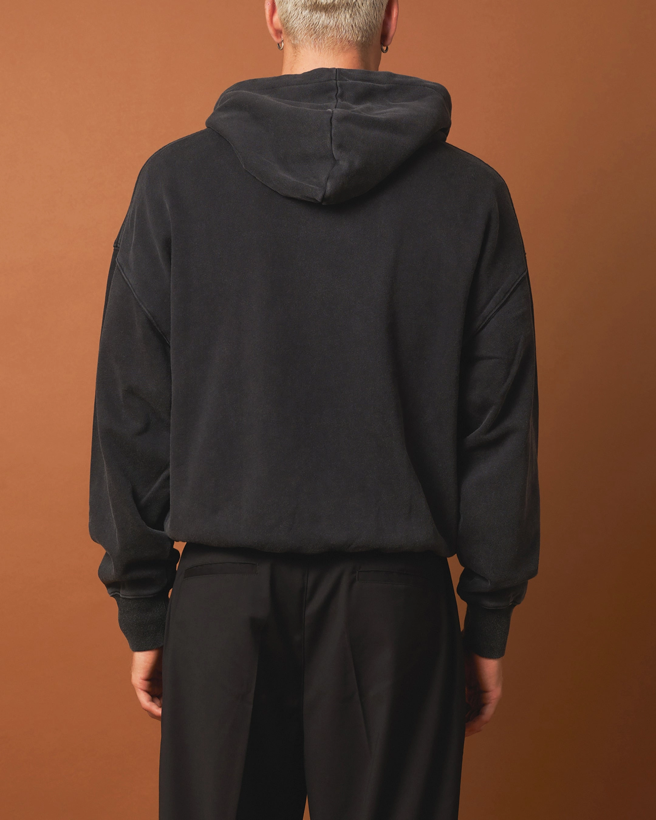 404 Bottom Zip Form Hoodie Washed Charcoal Feel Subtle