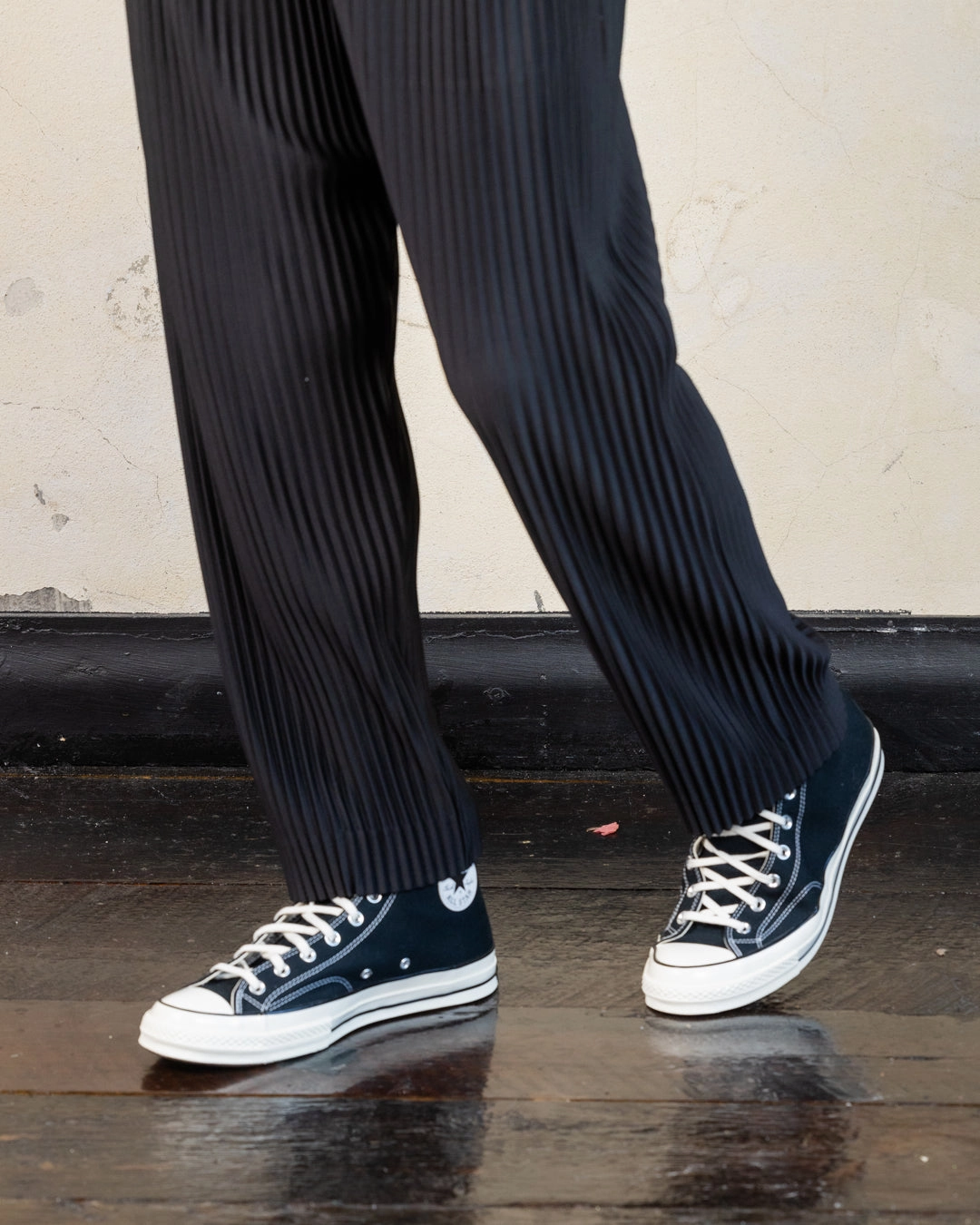 404 Harbour Plisse Pants Black Metallic accents