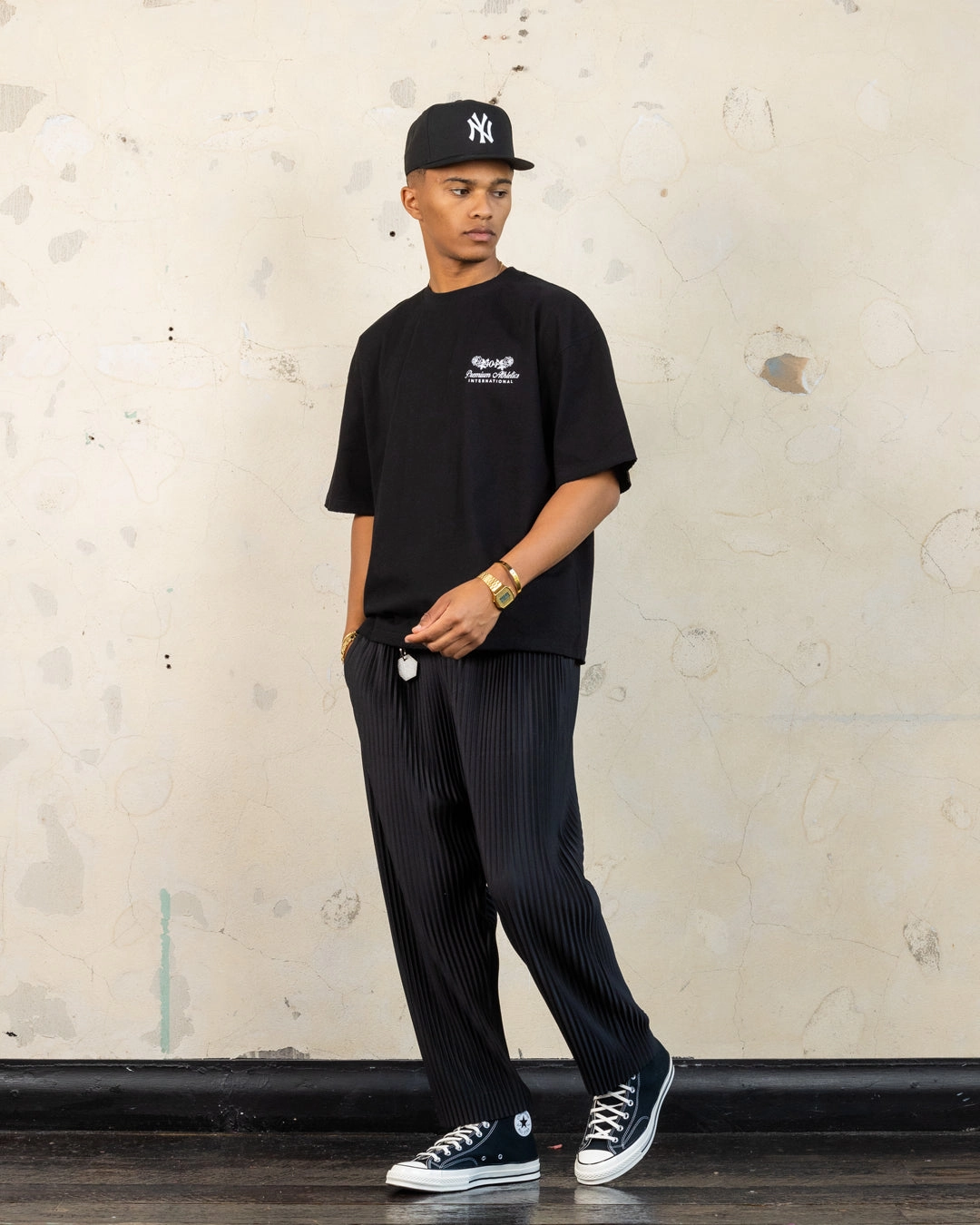 404 Harbour Plisse Pants Black Tapered Look Breathable Material