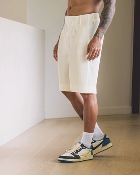 semi - formal event 404 Harbour Plisse Shorts Ecru