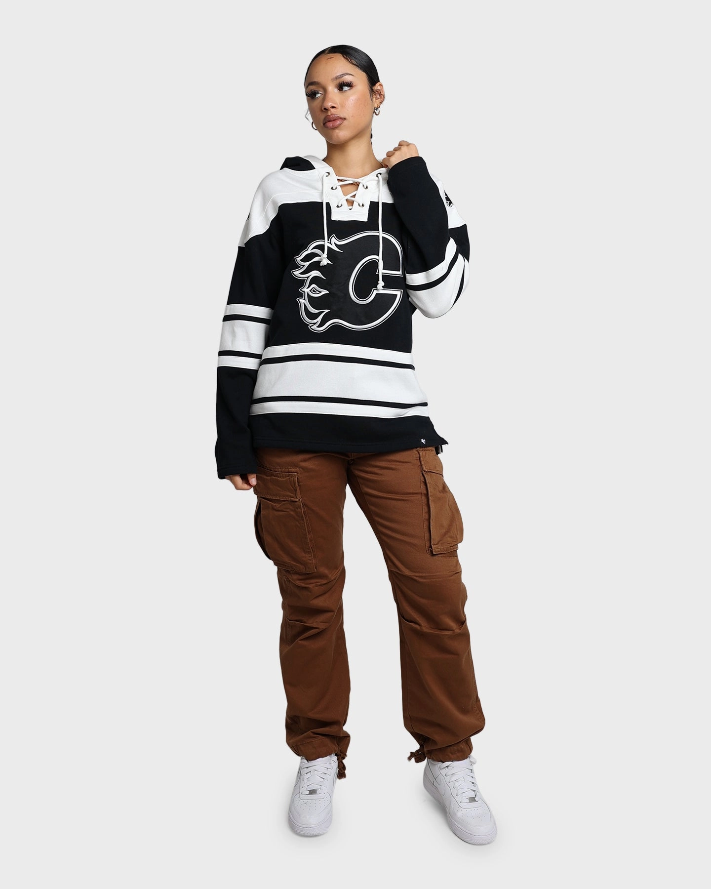 Warm and Cozy AntiStatic Lining 47 Brand Calgary Flames Superior Lacer Hoodie Jet Black