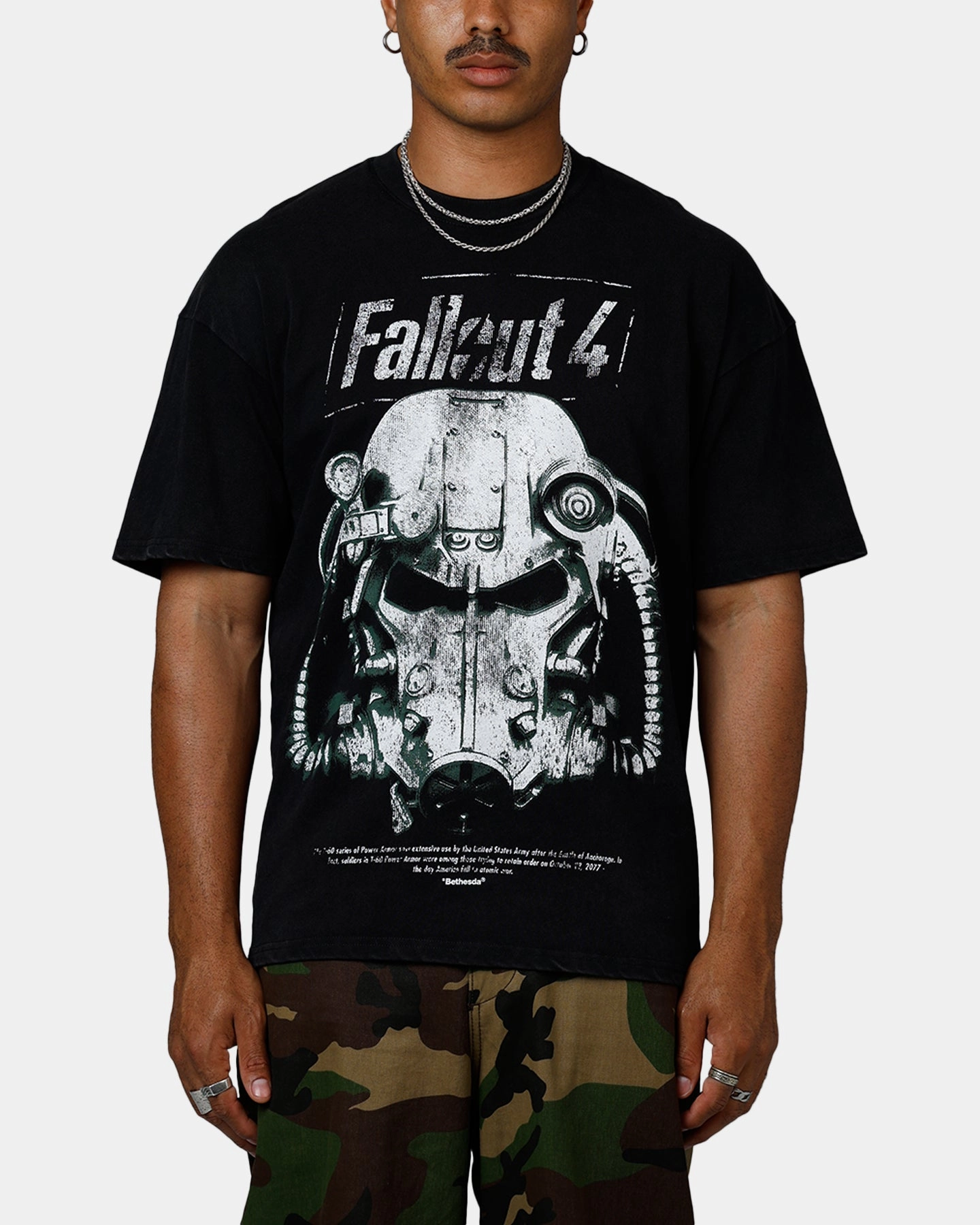 Fashion Top 73 Studio X Fallout '15 Fallout 4 Vintage T-Shirt Off Black
