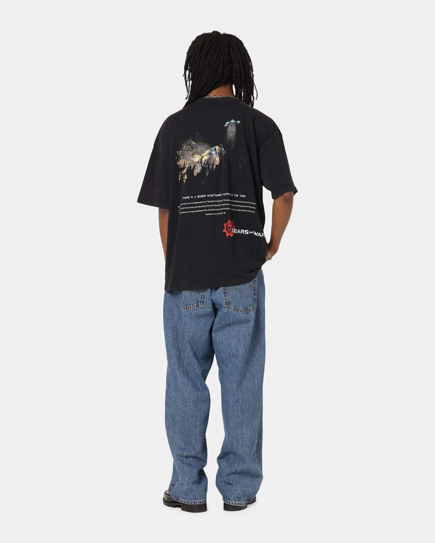 Casual Essentials Wear Versatile Fit 73 Studio X Gears Of War '06 Mad World Vintage T-Shirt Black Acidwash