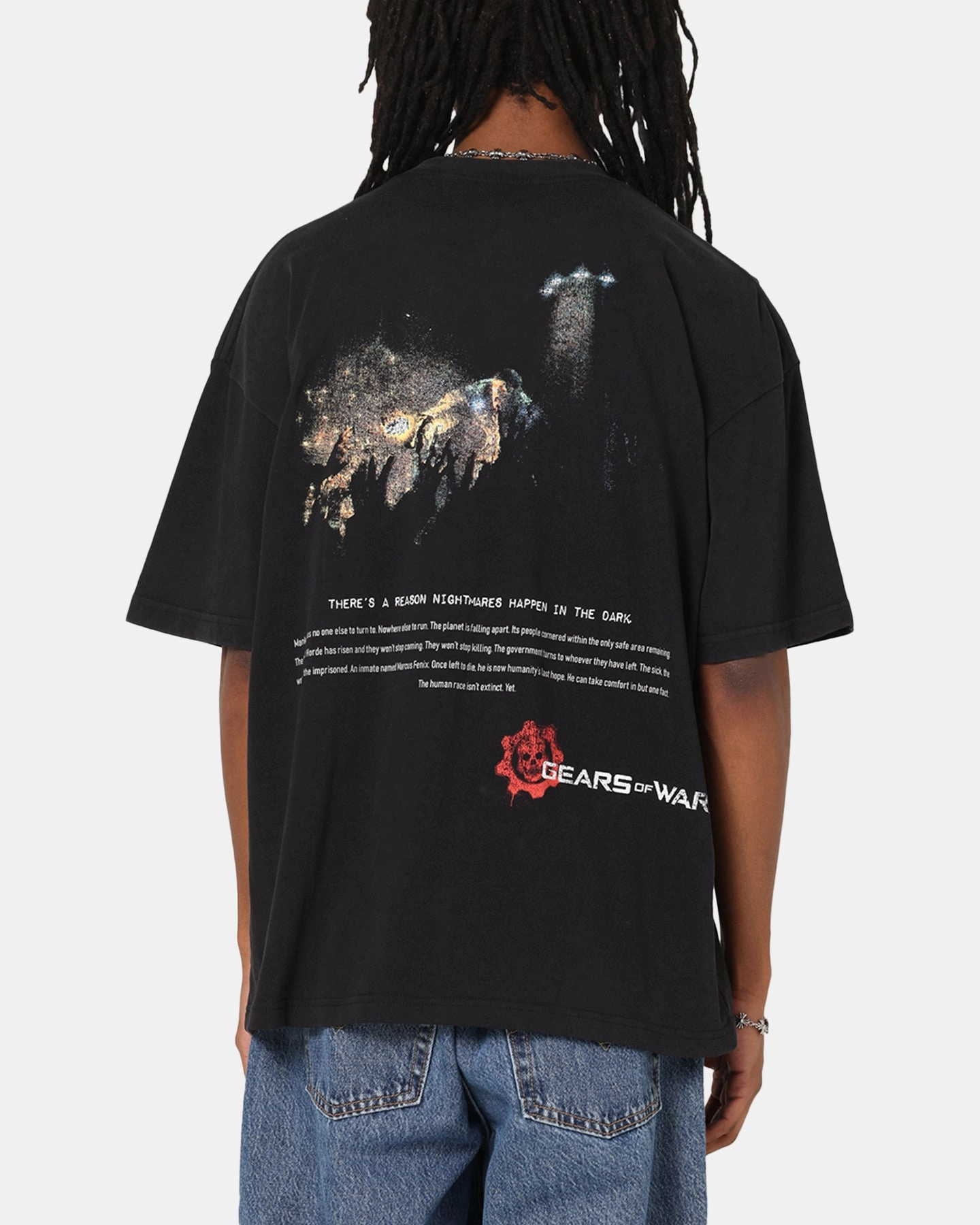 Eco Certified Fiber Printed Logo 73 Studio X Gears Of War '06 Mad World Vintage T-Shirt Black Acidwash