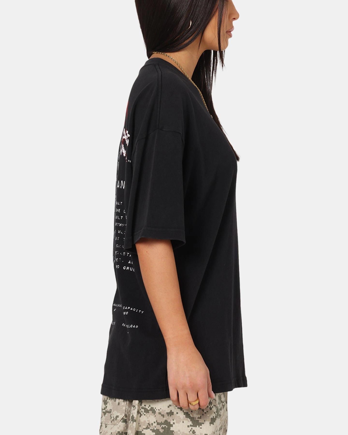 73 Studio X Gears Of War Lancer Vintage T-Shirt Black Acidwash Weekend Comfort