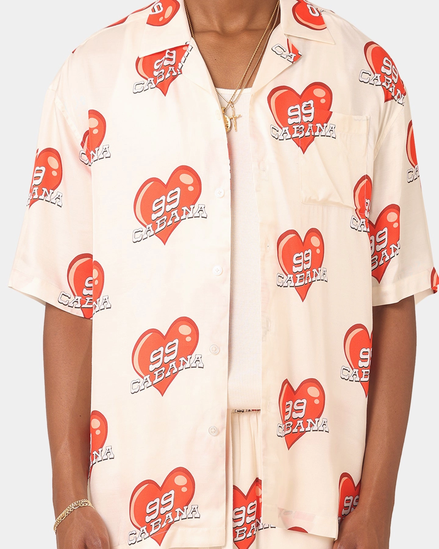 Reinforced Buttonholes 99 Cabana Roaming Hearts Short Sleeve Button Up Shirt Off White/Red