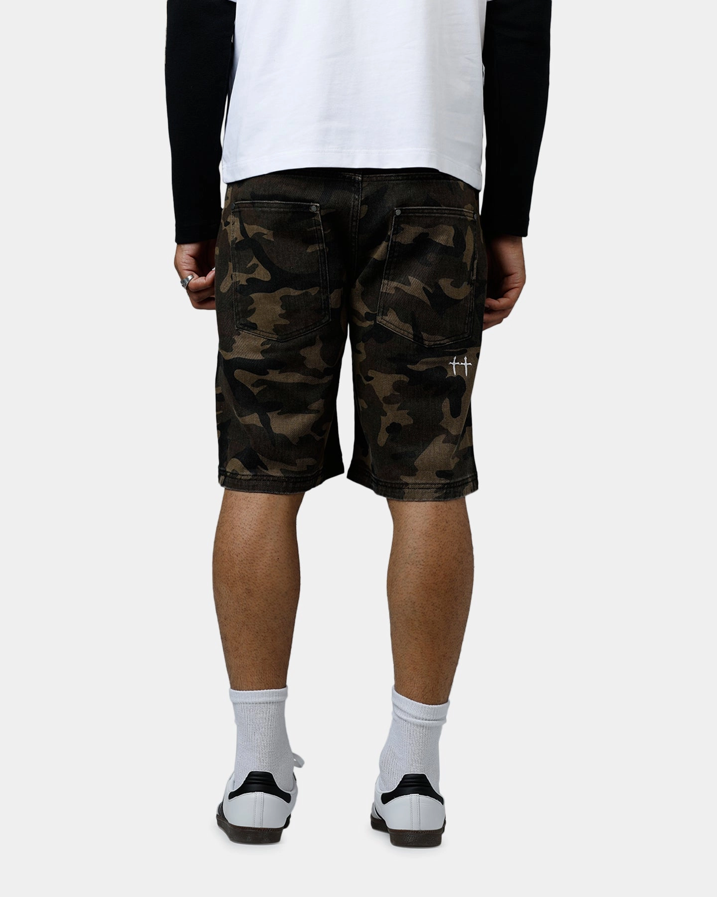 Saint Morta Kingdomcome Baggy Shorts Camo Hot Day fashion industry
