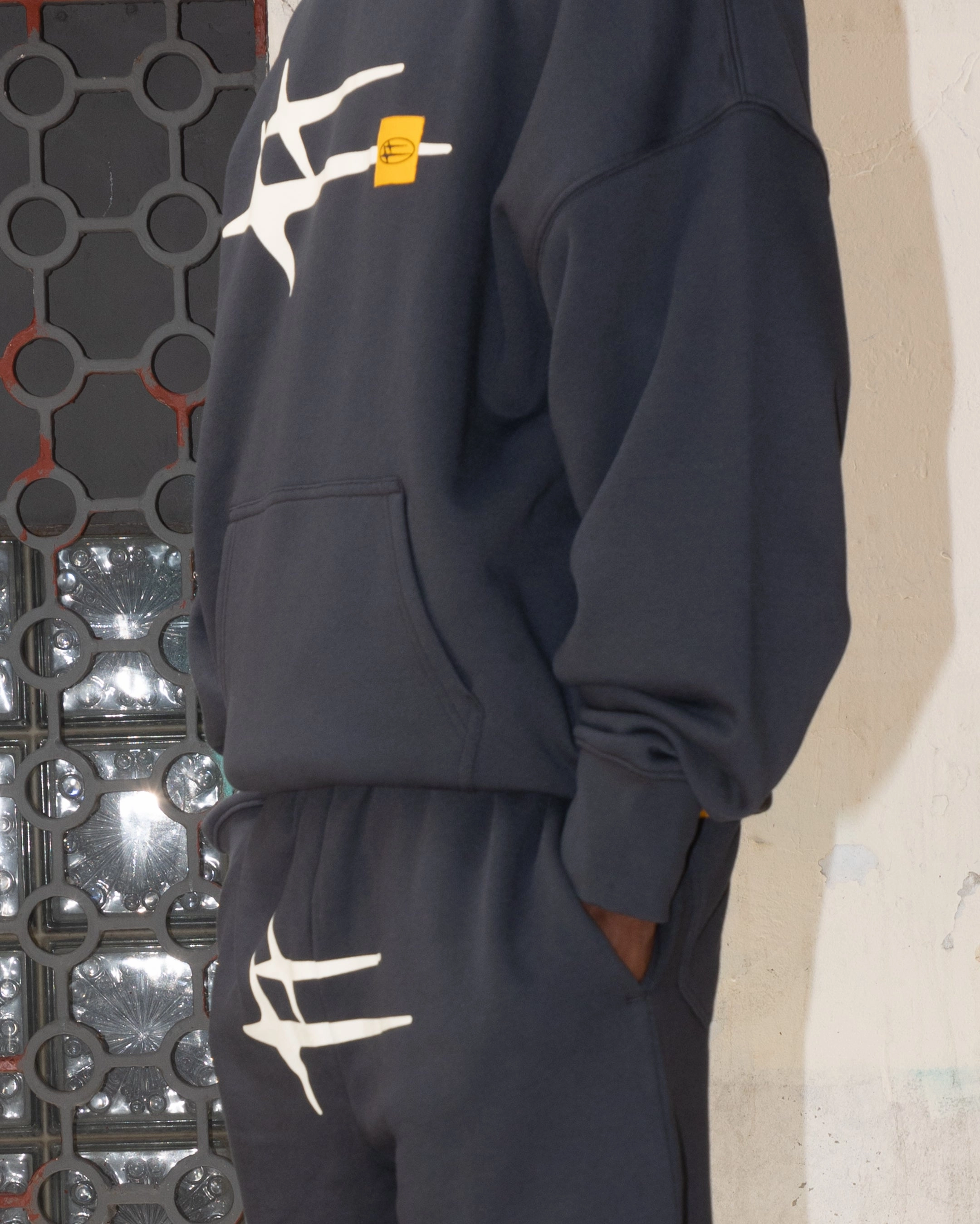 Low Bulk Material WrinkleResistantMaterial Loiter Hybrid Sweatpants Charcoal