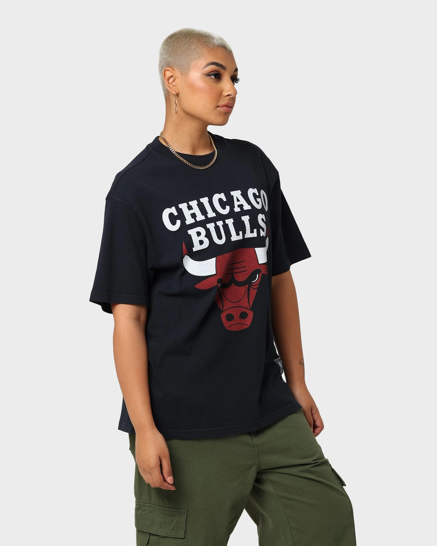 Versatile Wearable Weekend Essential Mitchell & Ness Chicago Bulls Finals Vintage T-Shirt Faded Black