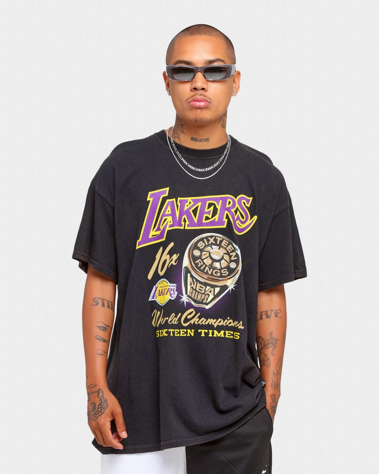 Mitchell & Ness Los Angeles Lakers Bling Rings Vintage T-Shirt Black Fresh Trend