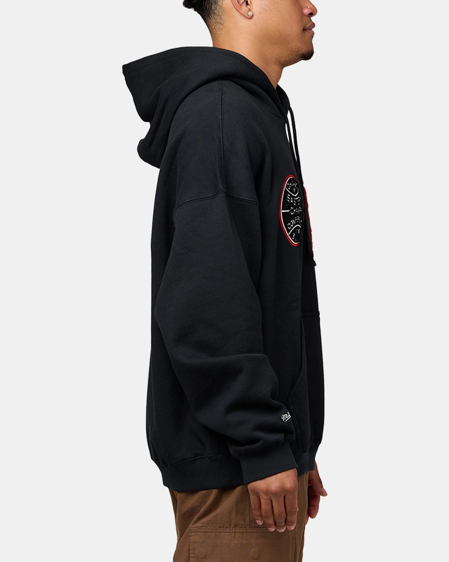 Mother's Day Lightweight Mitchell & Ness Chicago Bulls Conference Hoodie Faded Black