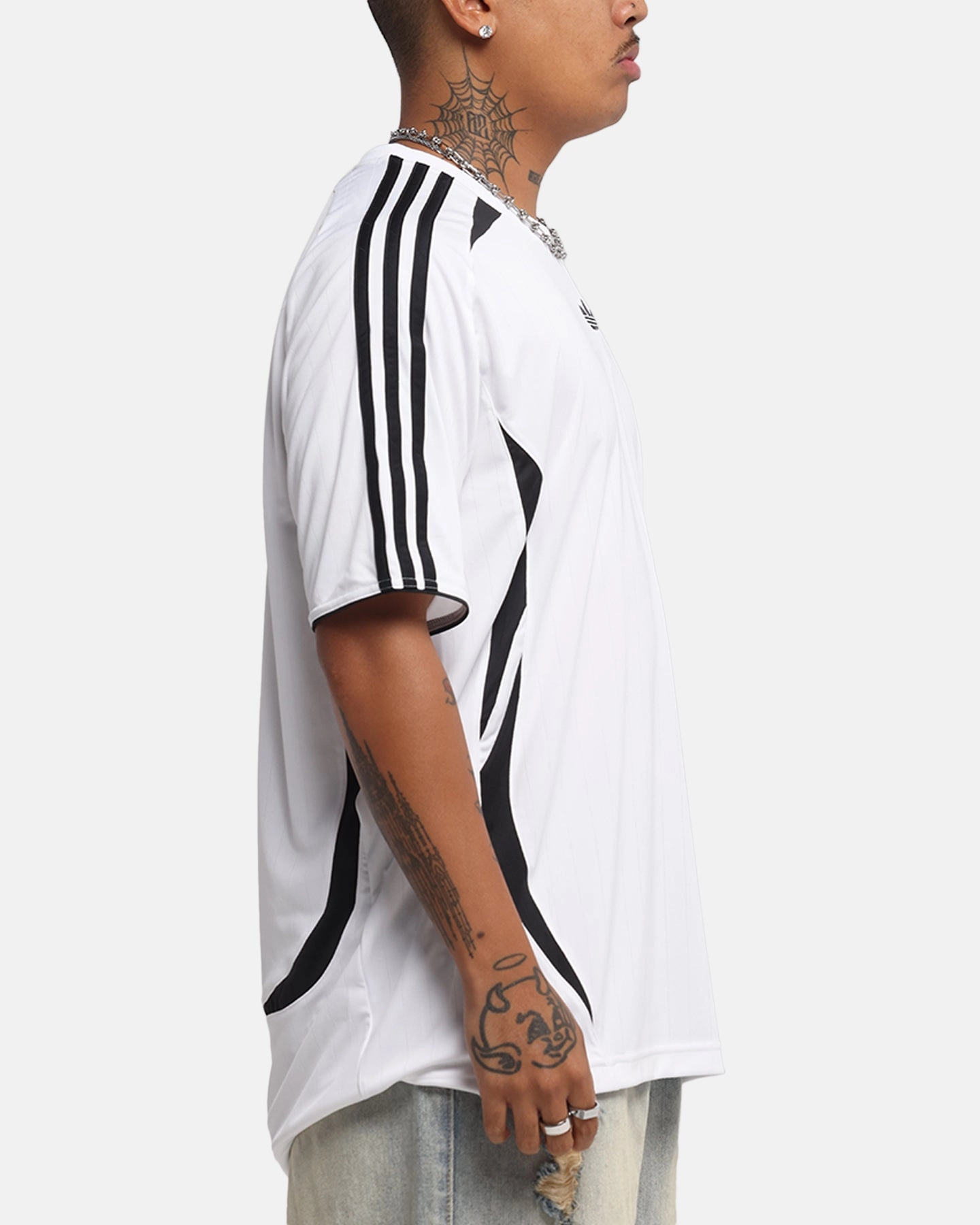 Subtle Details hypoallergenic Adidas Adicolor Teamgeist T-Shirt White/Black