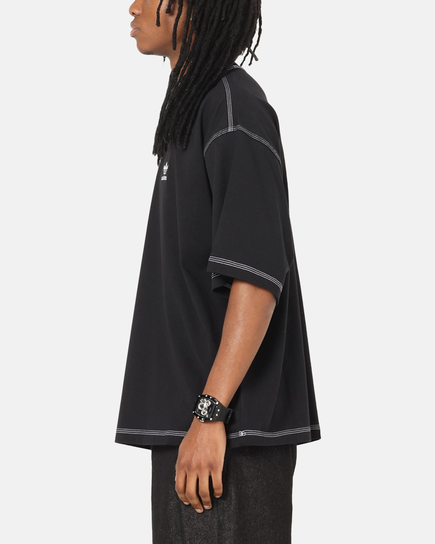 Adidas Essentials T-Shirt Black Cozy Wardrobe Striped Pattern