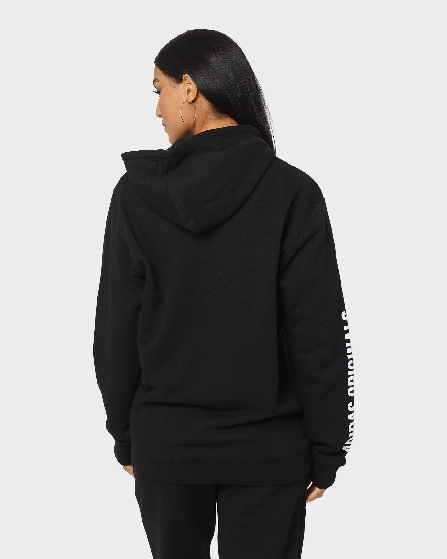 Adidas Graphics United Hoodie Black HighCollar Design suitable for photography