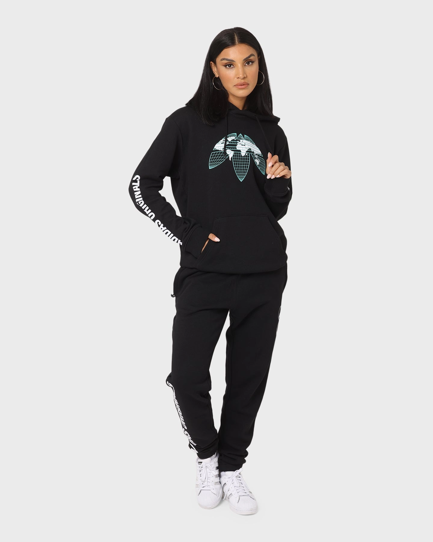 Adidas Graphics United Hoodie Black Elegant color - coordinating