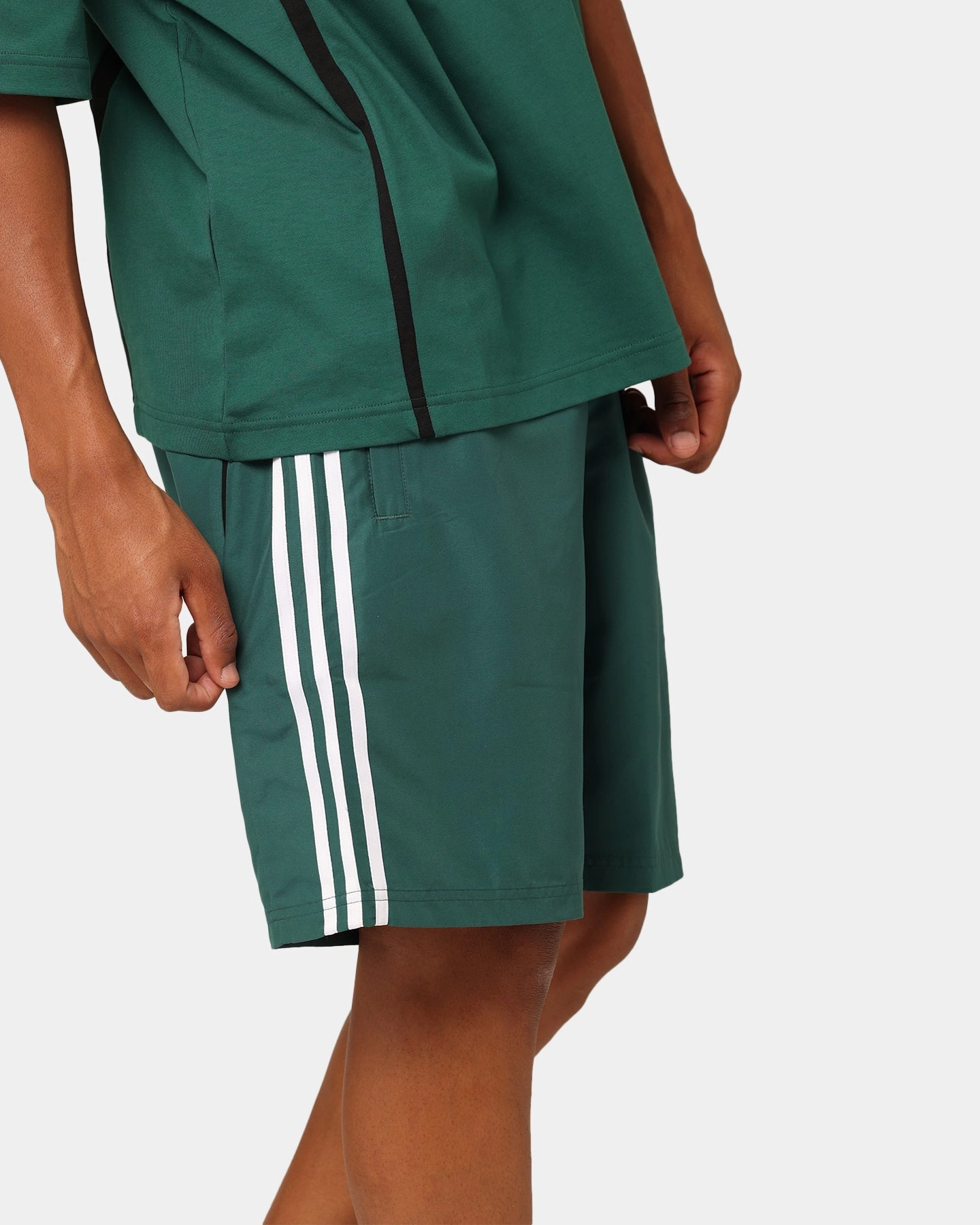 Beach essential Adidas Oversized Shorts Collegiate Green