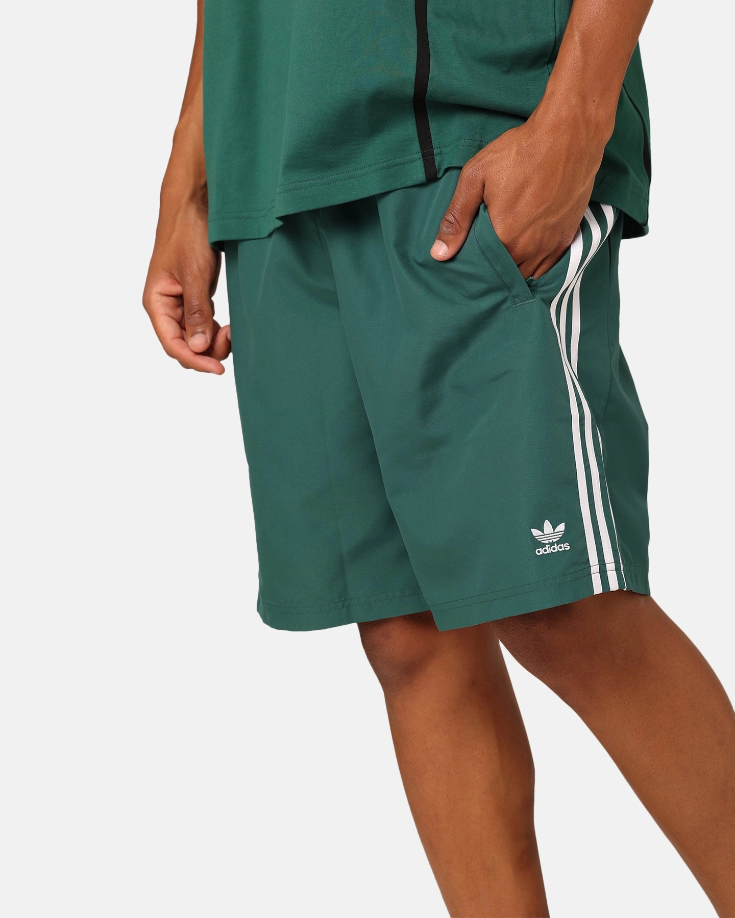 Adidas Oversized Shorts Collegiate Green High-End Quality Windproof Design