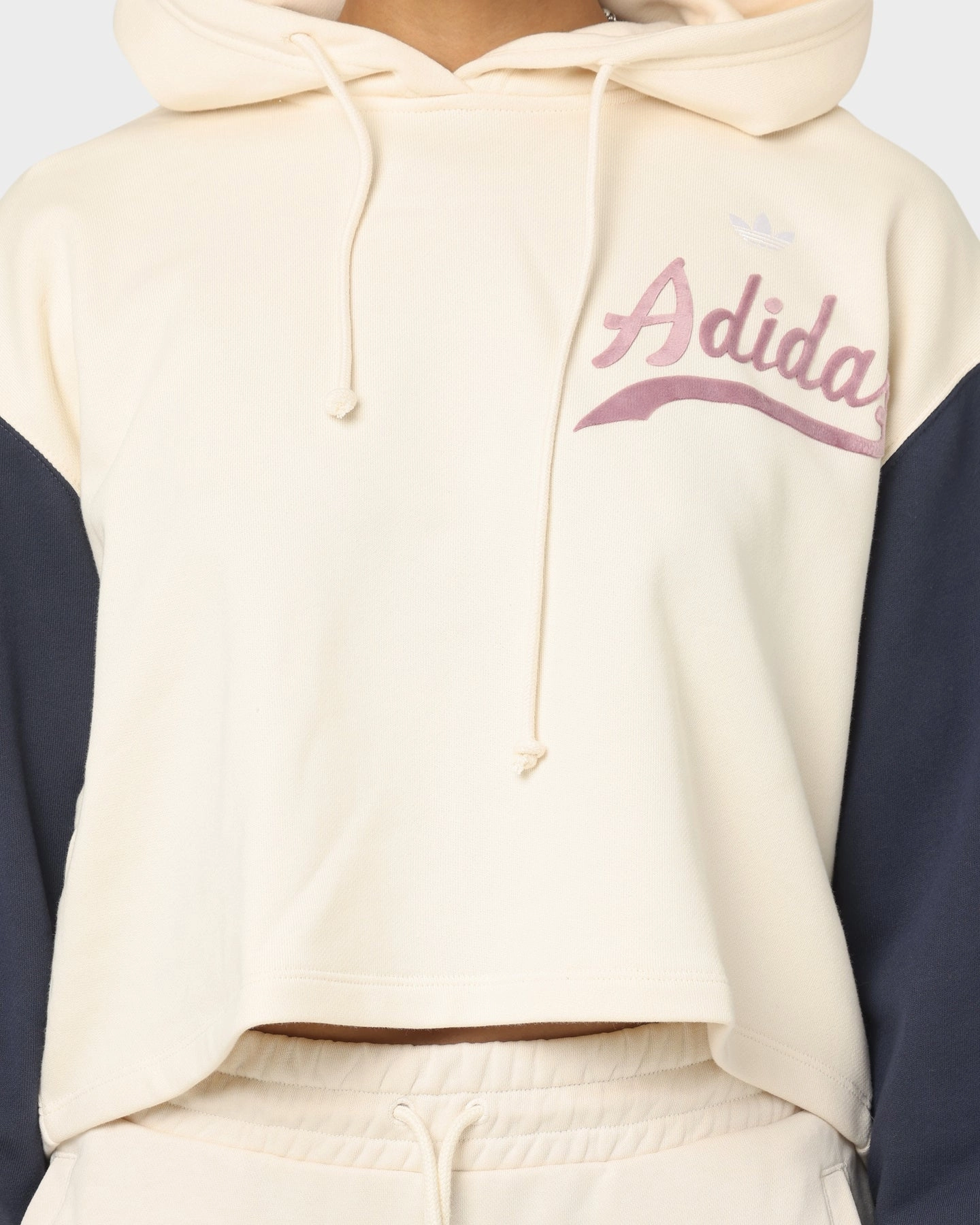 Adidas Women's Modern B-Ball Hoodie Wonder White/Shadow Navy Collarless Report