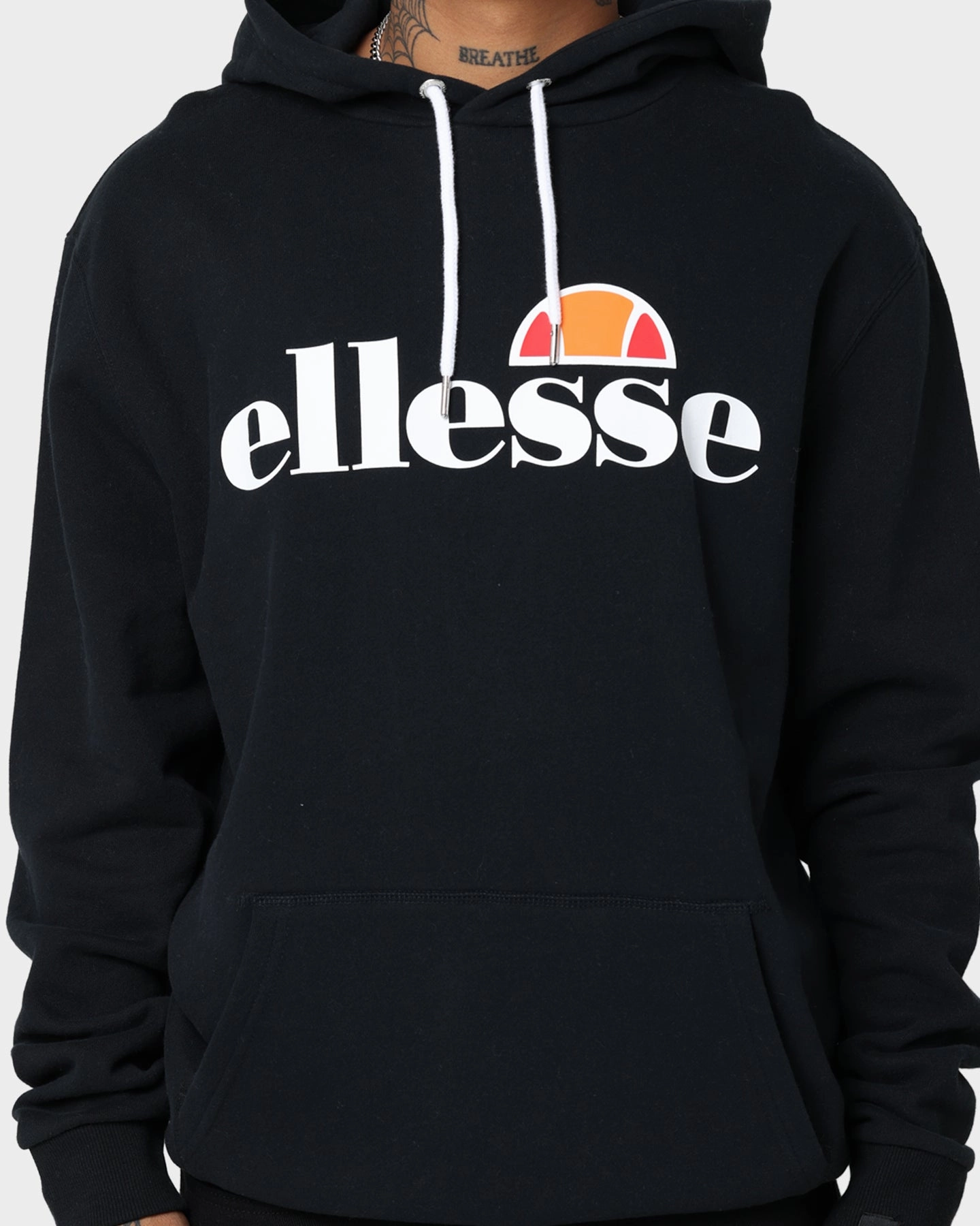 Selection multiple pockets Ellesse SL Gottero Hoodie Black