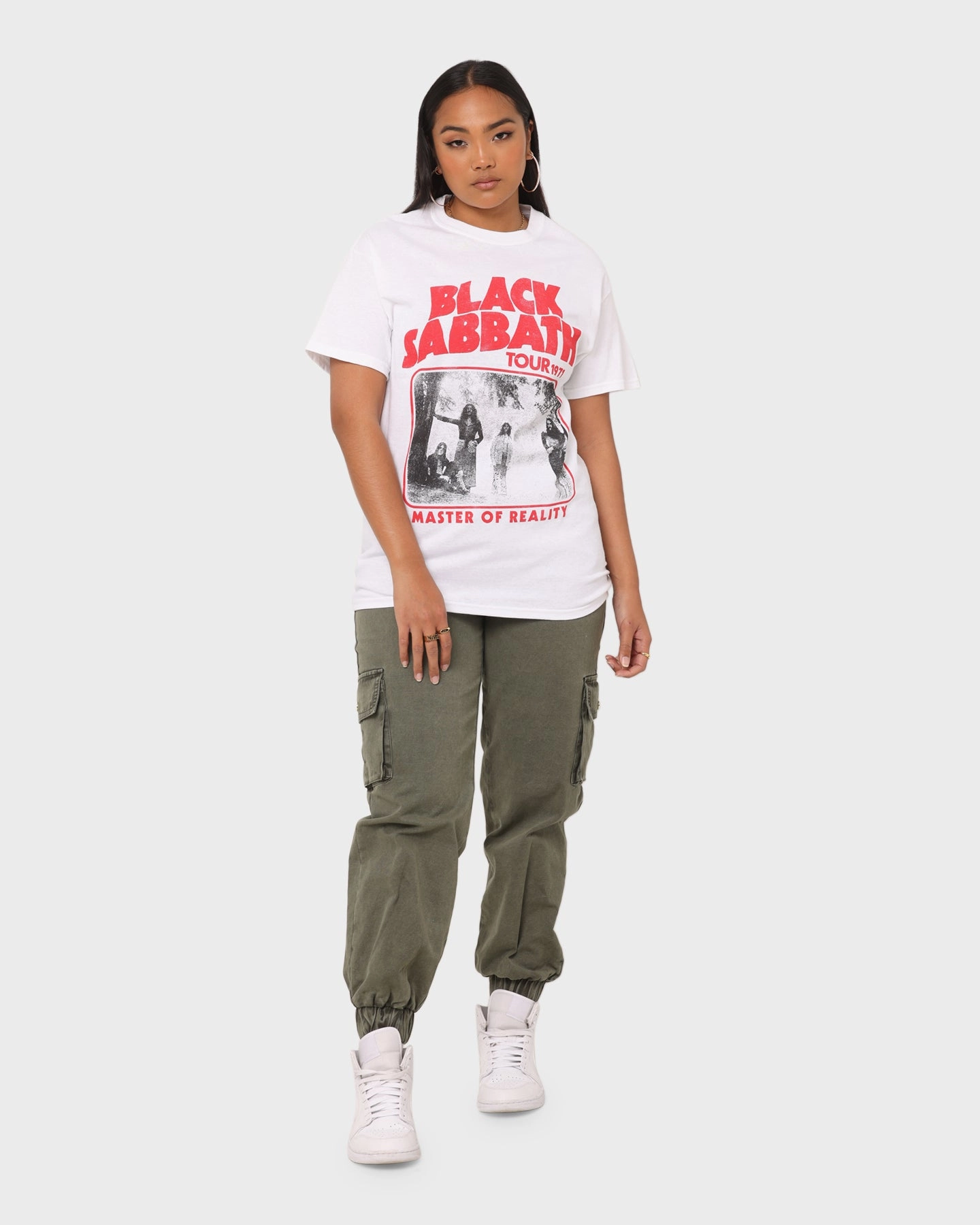 Comfort and Breathable RibbedNeckBanding Bravado Master of Reality Vintage T-Shirt White