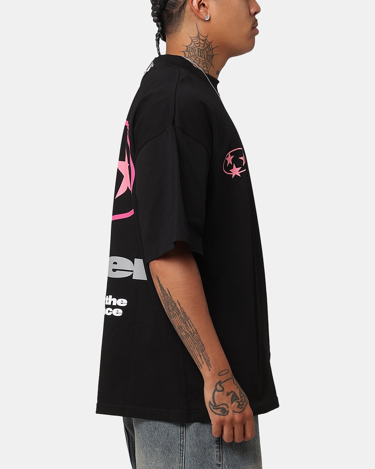 High Quality Effortless Fit Loiter Star Child T-Shirt Black
