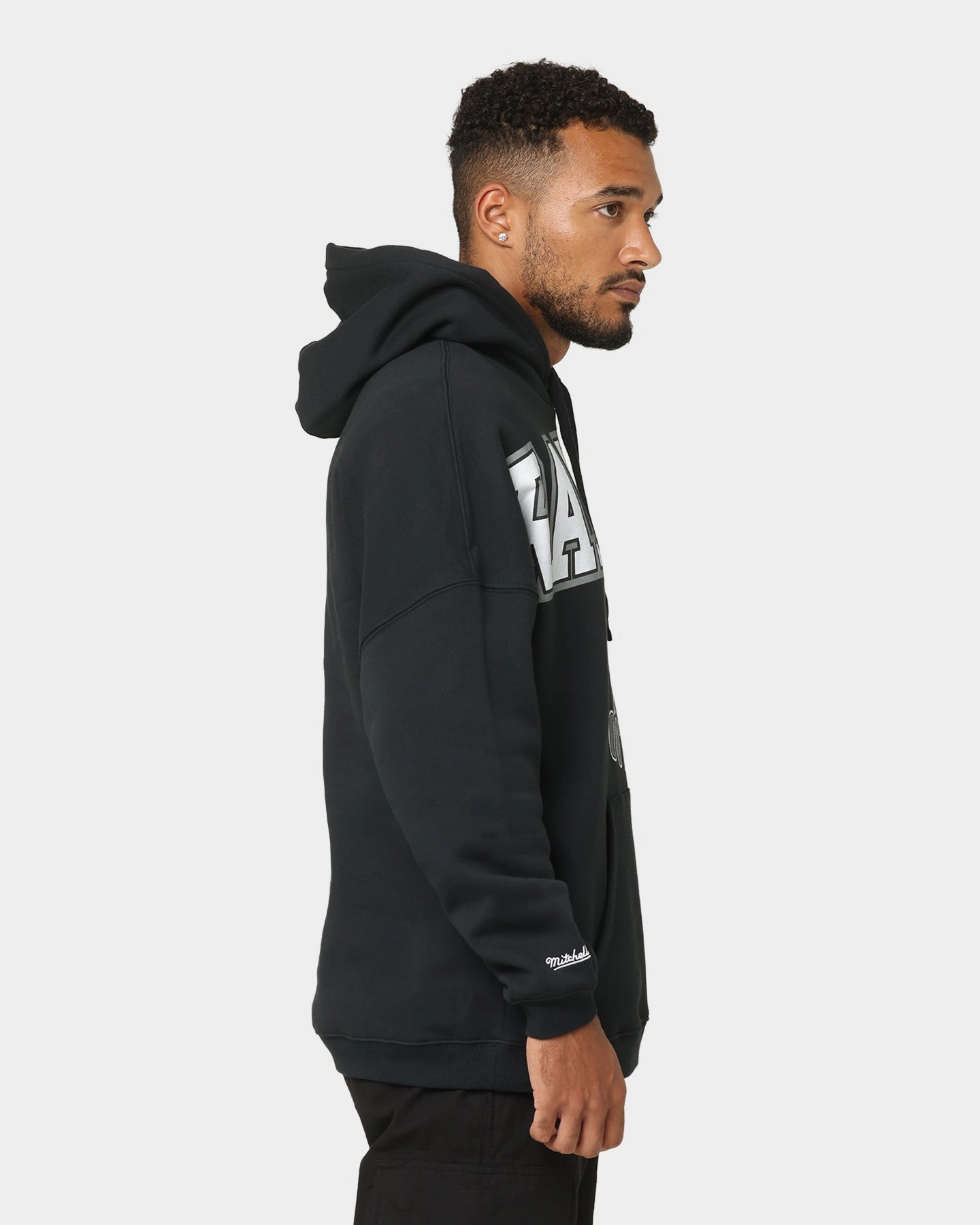 Articulated Elbows Mitchell & Ness Raiders Vintage XL Arch Hood Faded Black