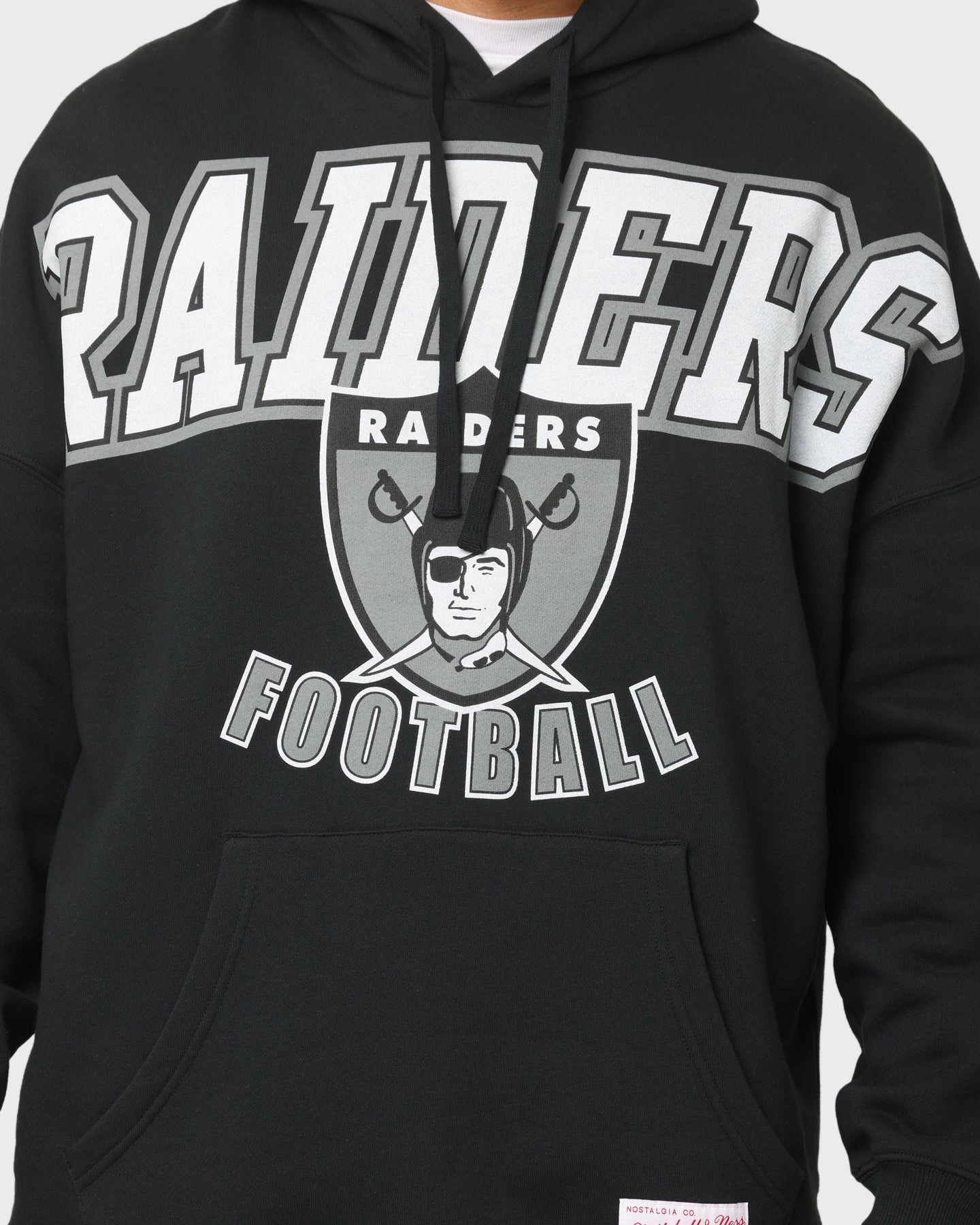 Performance Optimized Fit Mitchell & Ness Raiders Vintage XL Arch Hood Faded Black