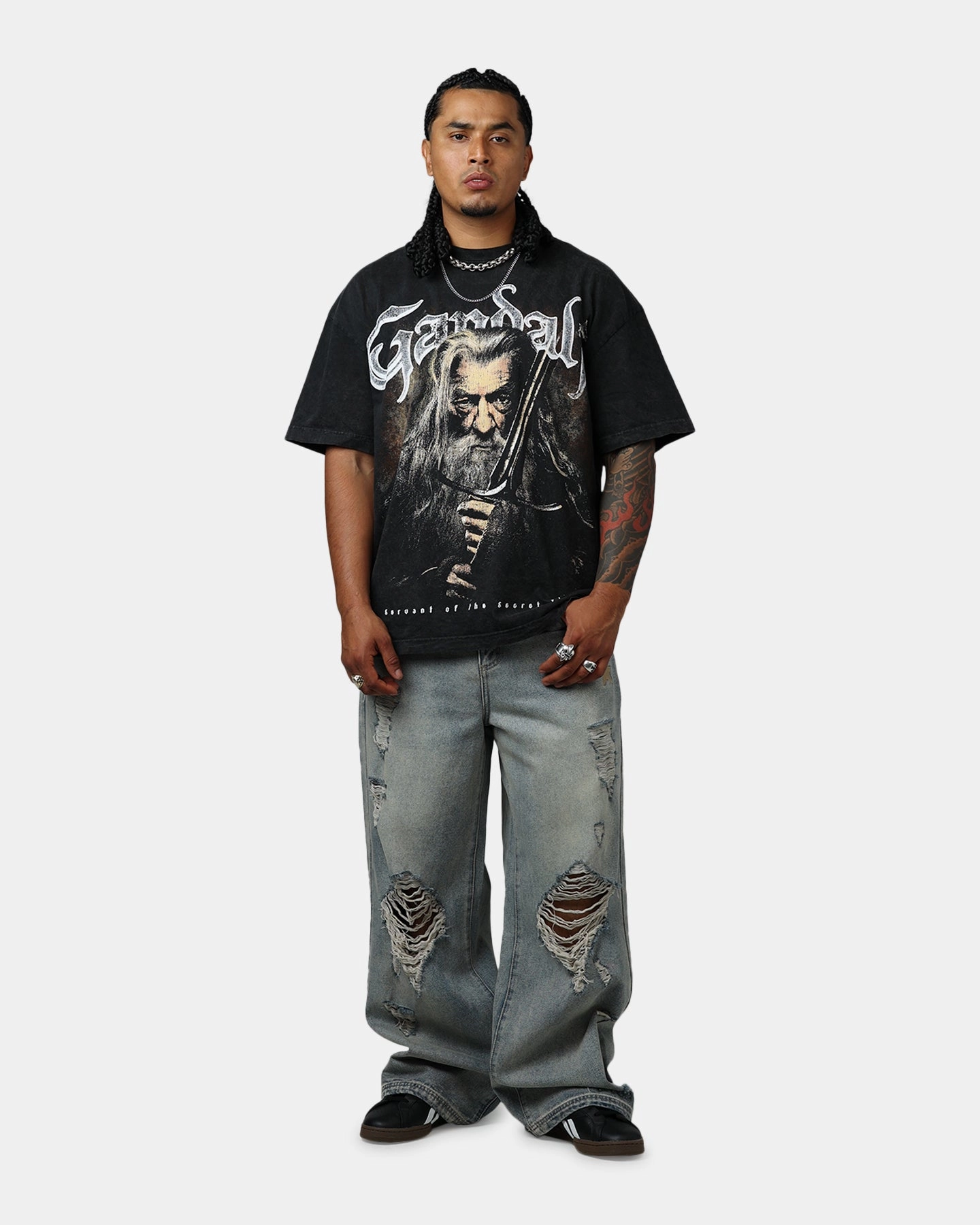 Goat Crew X Lord Of The Rings Gandalf Fire Vintage T-Shirt Black Acidwash Comfortable Casual Layer Look