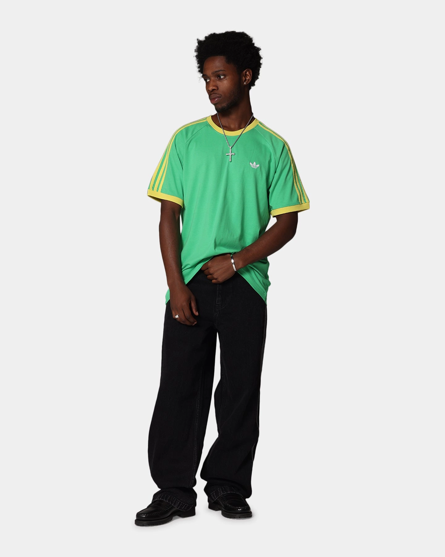 Adidas Monogram Cali T-Shirt Green Tagless Design Casual Layering