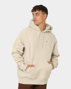 Champion Reverse Weave Small C Hoodie Pebblestone Romance fireplace