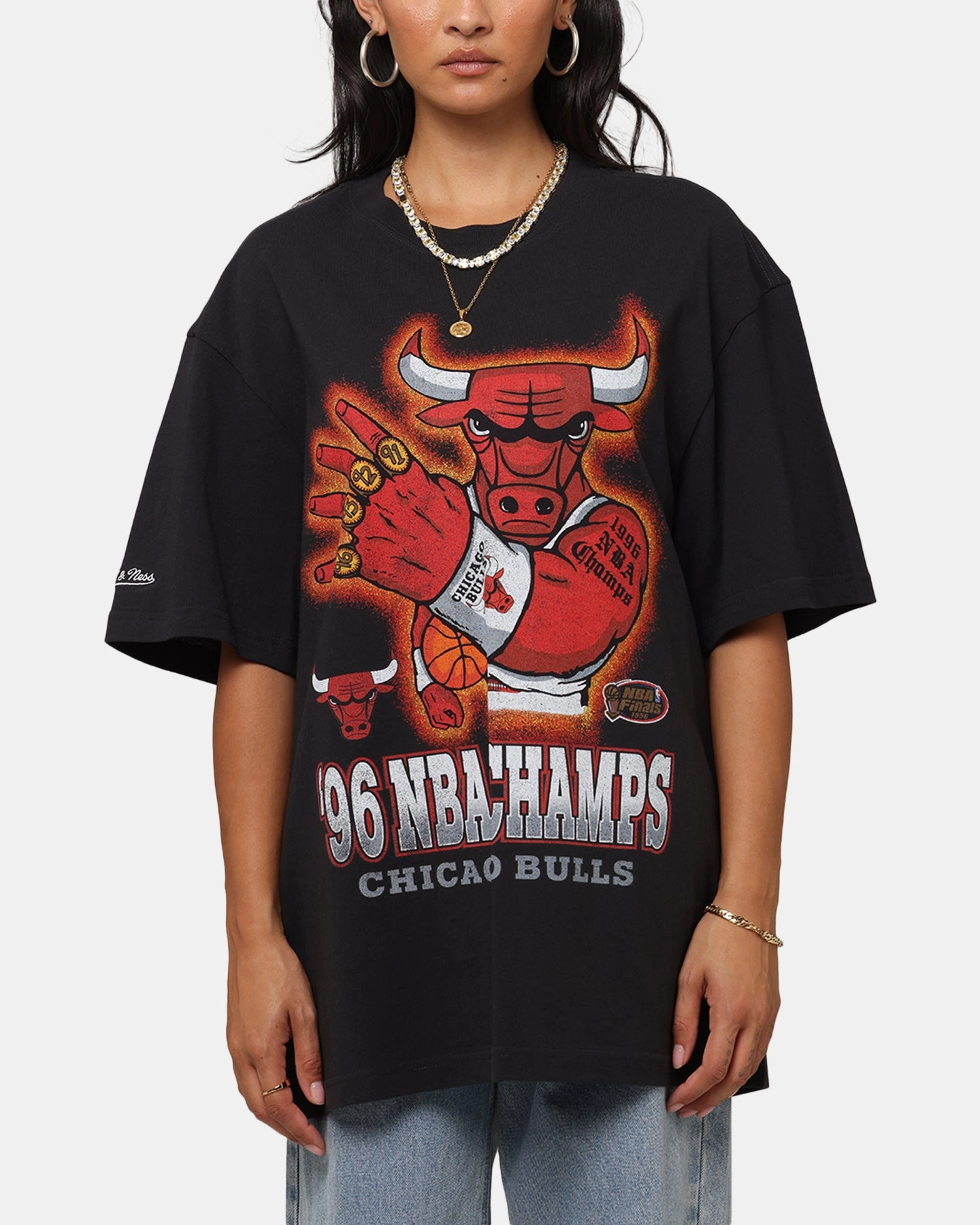 Mitchell & Ness Chicago Bulls '96 NBA Champs T-Shirt Faded Black Natural Fiber Blend Easy Care