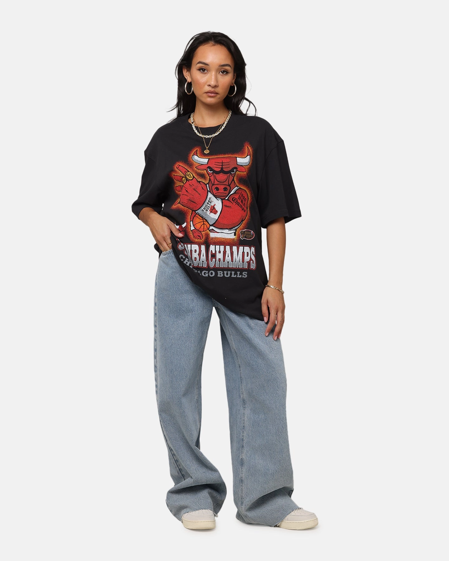 Mitchell & Ness Chicago Bulls '96 NBA Champs T-Shirt Faded Black Striped Pattern High-End Quality