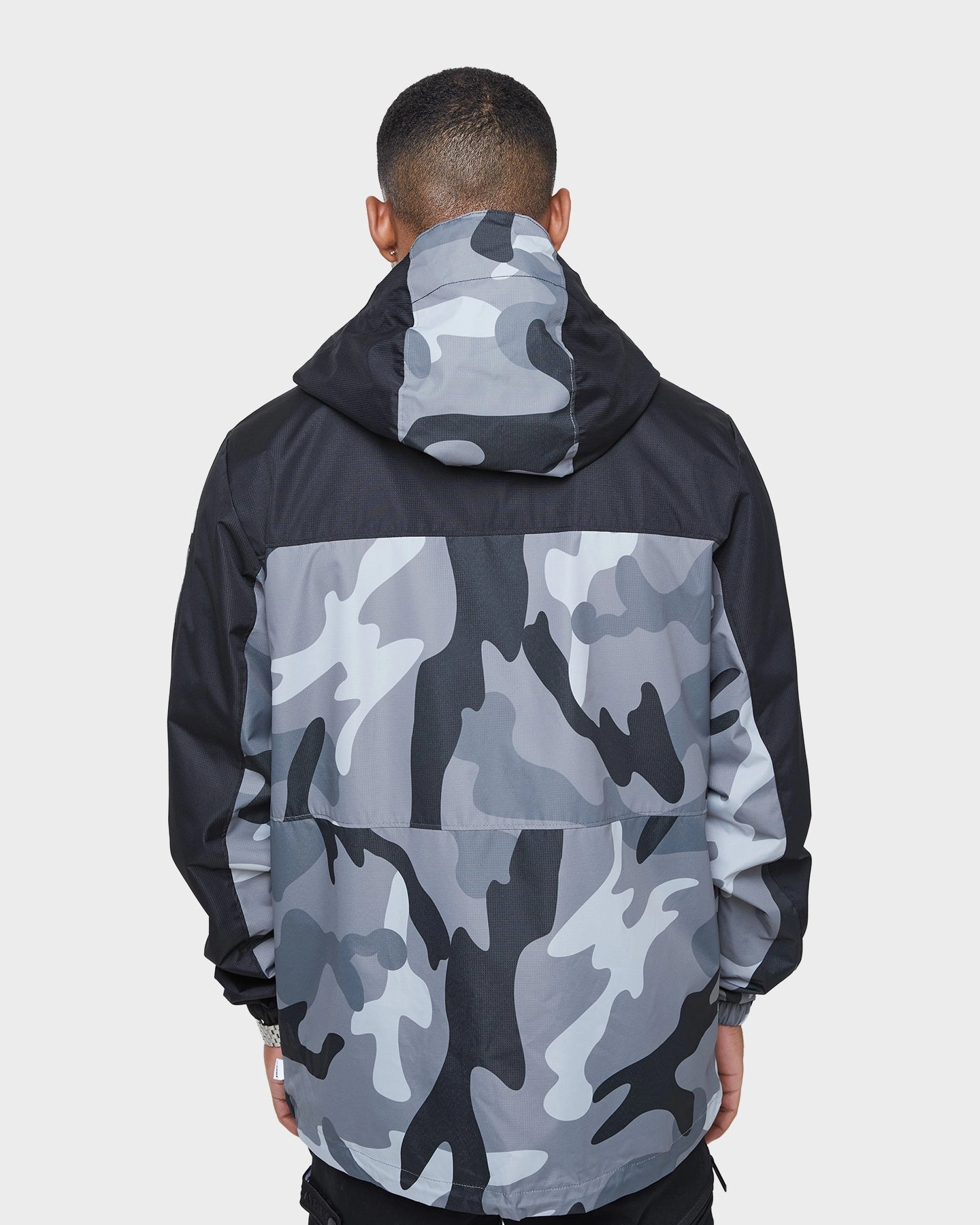 Threat Magnetic Closure Details Carr?? Utilitaire Windbreaker Black Camo