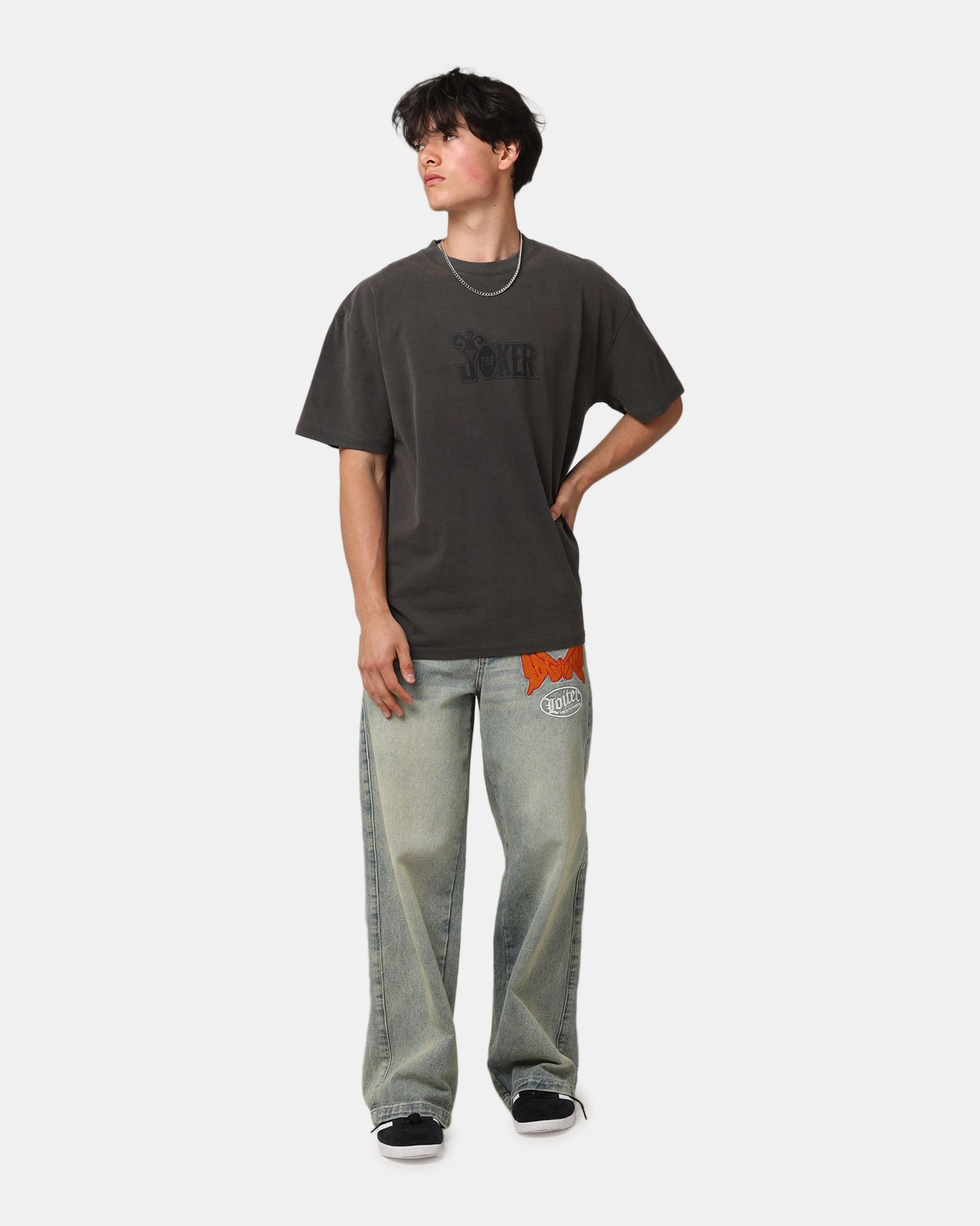 American Thrift X DC Batman The Joker Joker Logos Heavy T-Shirt Black Wash Outdoor Comfort Chic and Cozy