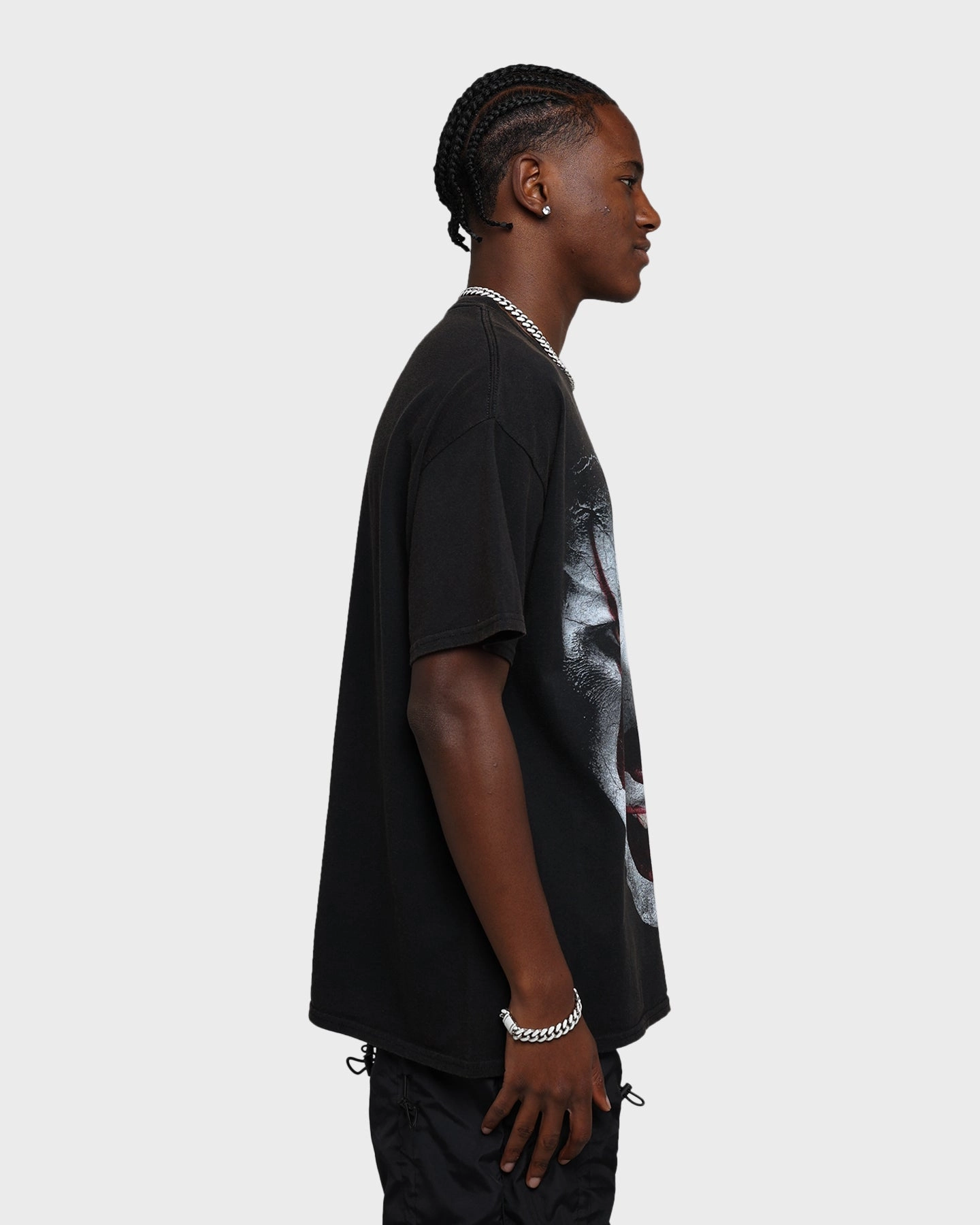 Soft Cotton Feel Stretchable Weave American Thrift X IT Pennywise Vintage T-Shirt Black Wash