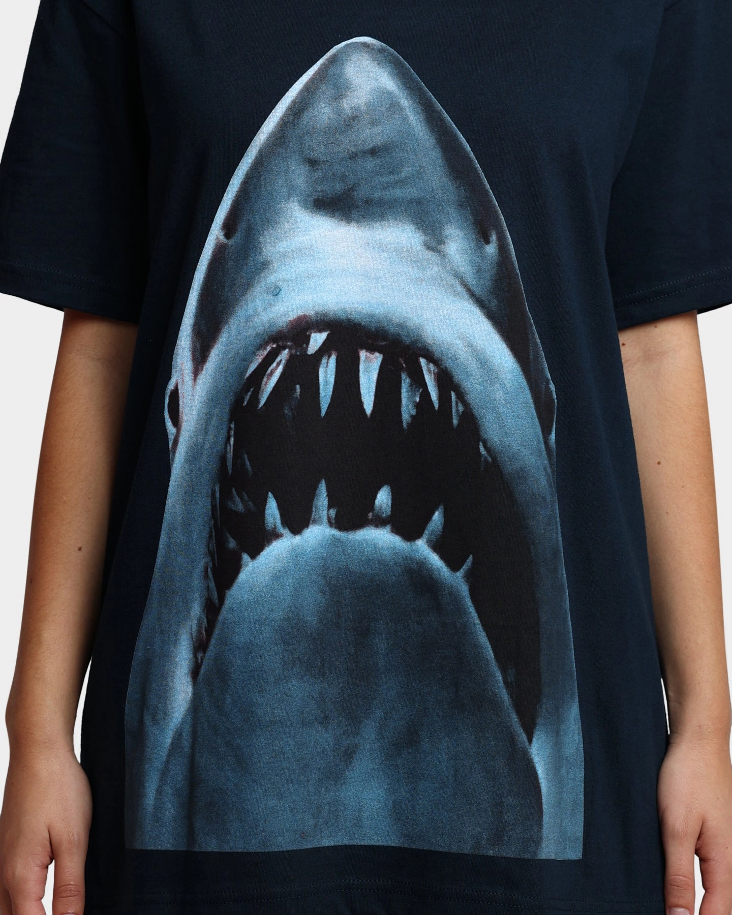 American Thrift X Jaws Jaws Vintage T-Shirt Navy Trendy Basics RelaxedFit