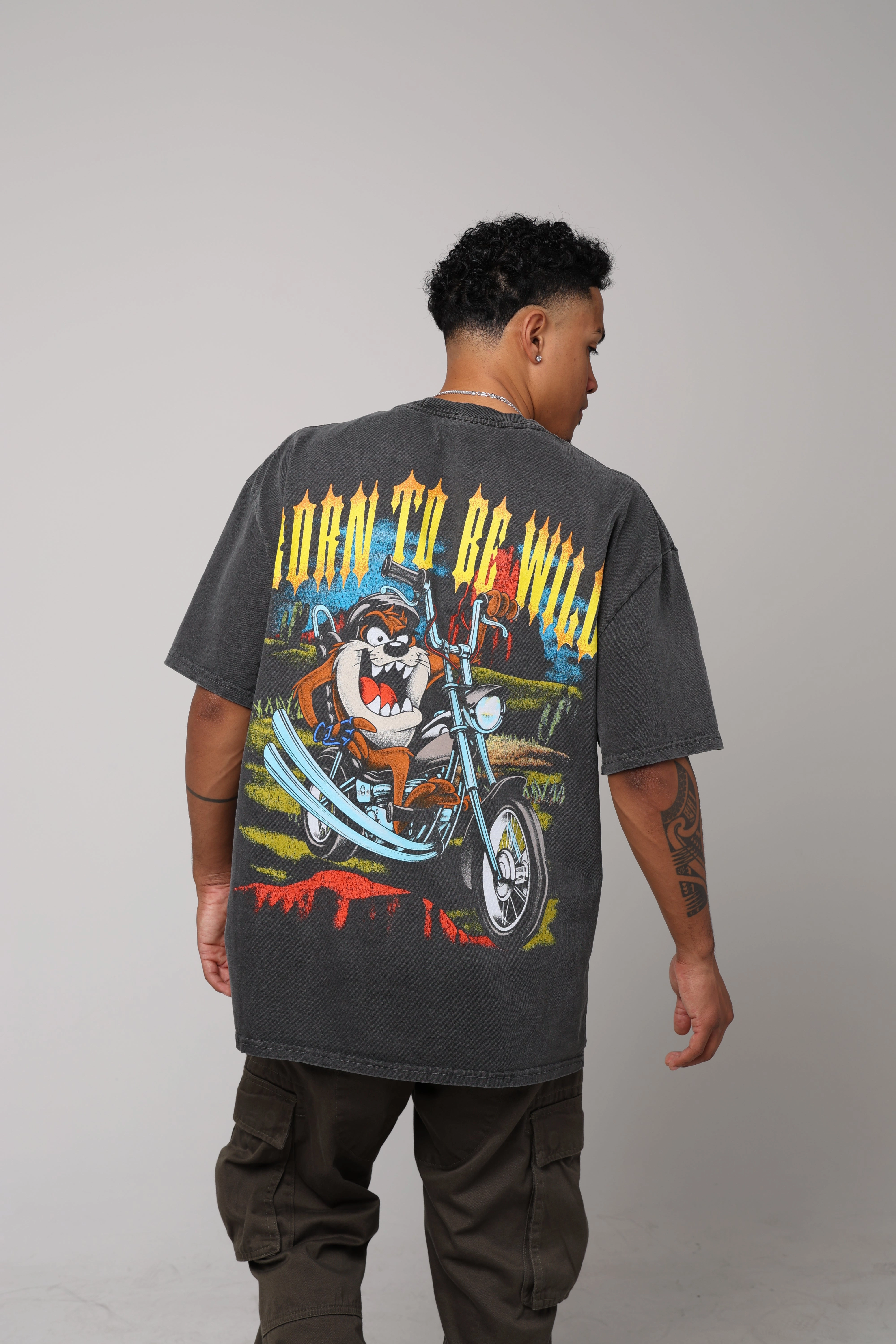Chill Wear Relax Trend American Thrift X Looney Tunes Taz Motorcycles Heavyweight Vintage T-Shirt Black Wash