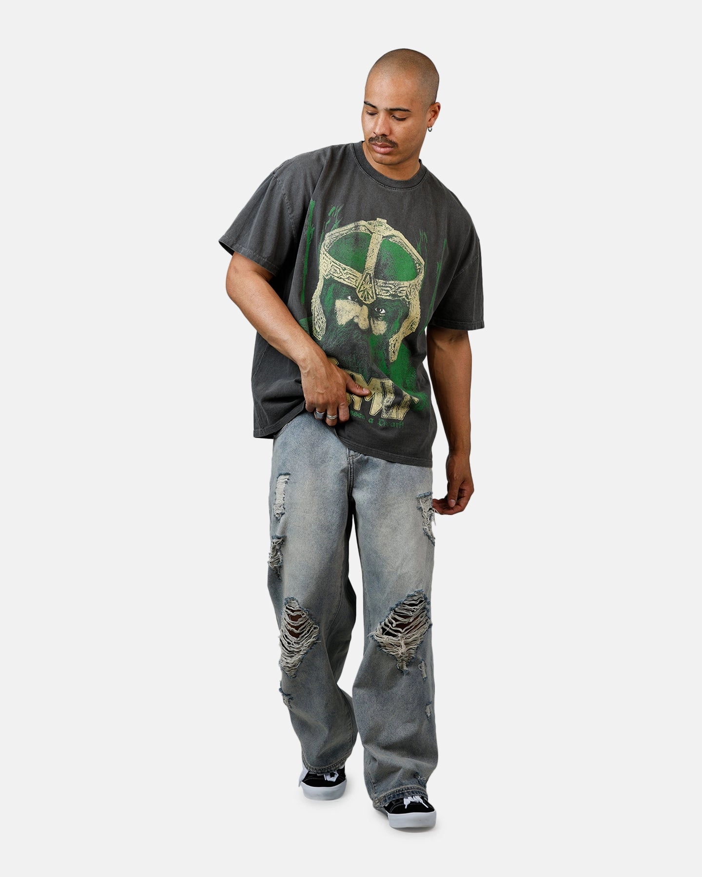 American Thrift X Lord Of The Rings Gimli Toss Heavyweight T-Shirt Black Wash Chilly Weather Style Layered Hem Detail