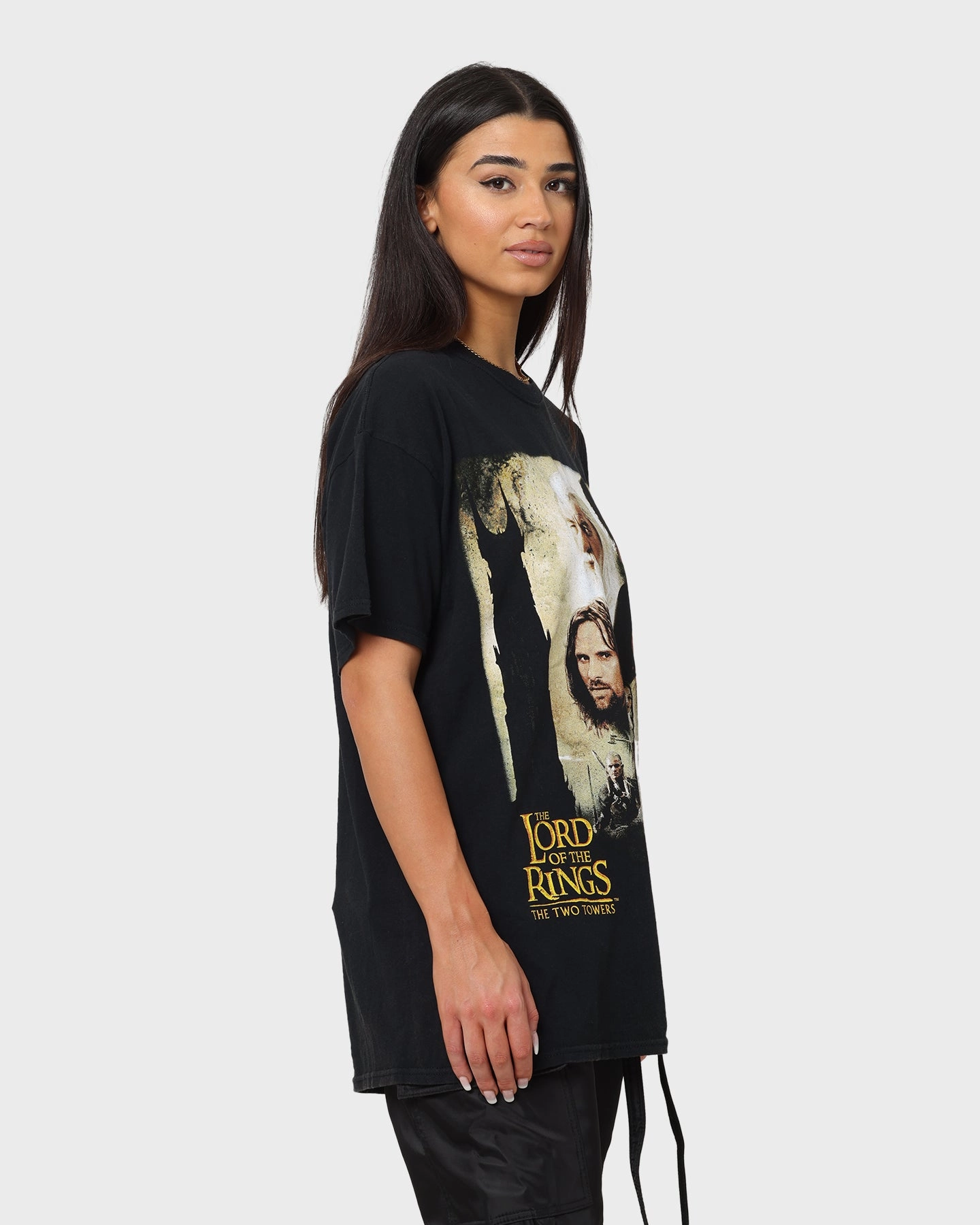 futuristic American Thrift X Lord Of The Rings The Two Towers Poster Vintage T-Shirt Washed Black