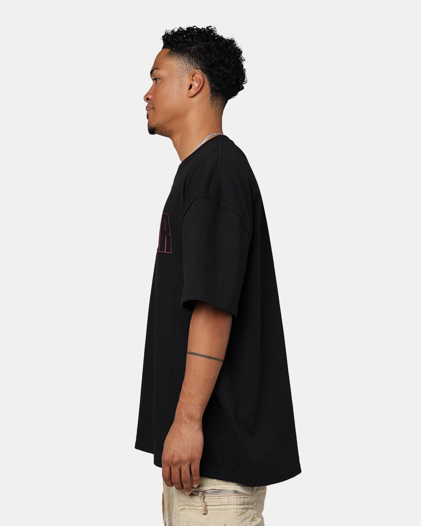 Loose fitting comfort Relaxed Torso Fit American Thrift X Power Rangers Red Ranger Box T-Shirt Black