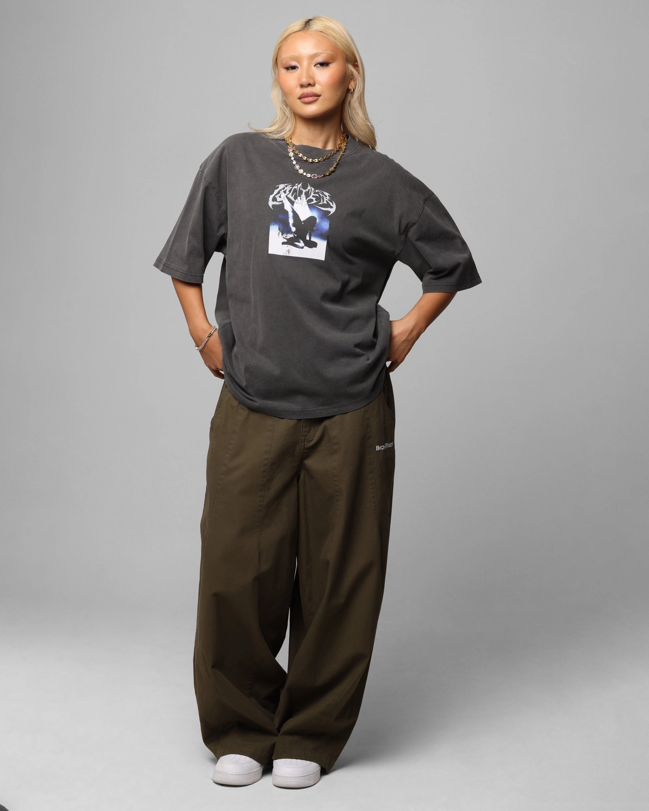 Loiter Angel Number Vintage T-Shirt Charcoal Easy-to-Match