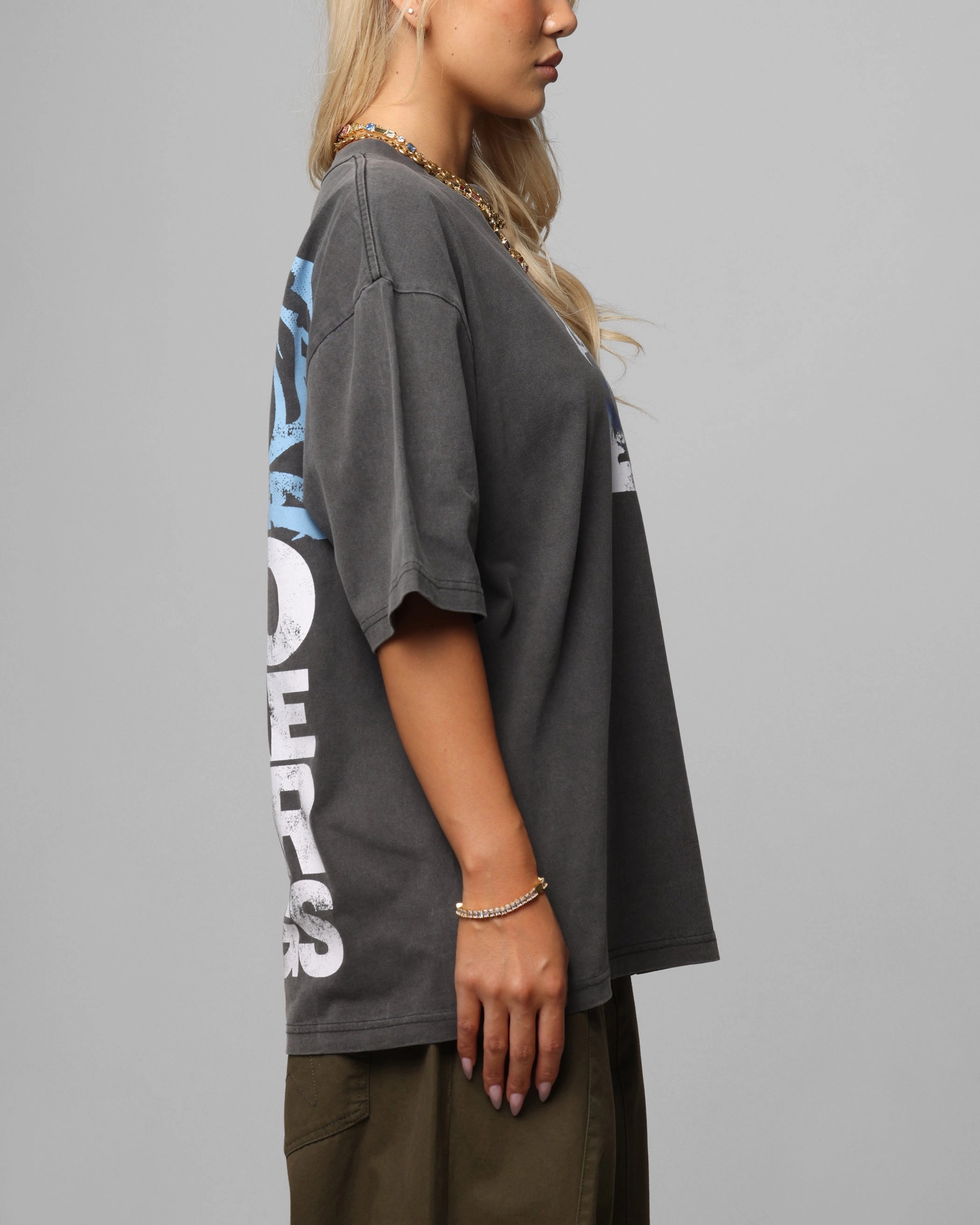Effortless Daywear Loiter Angel Number Vintage T-Shirt Charcoal