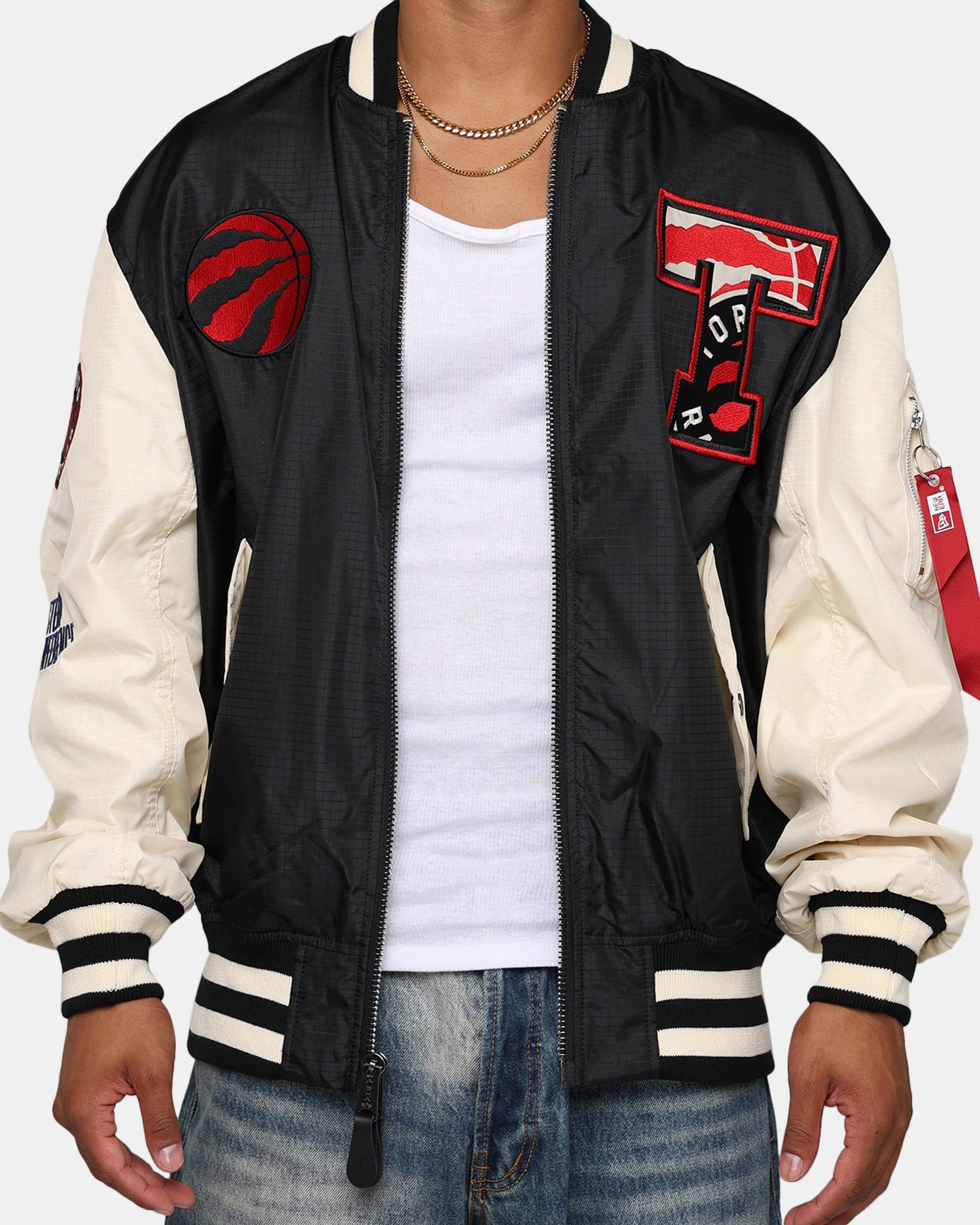 New Era X Alpha Industries Toronto Raptors L-2B Bomber Jacket Black divers