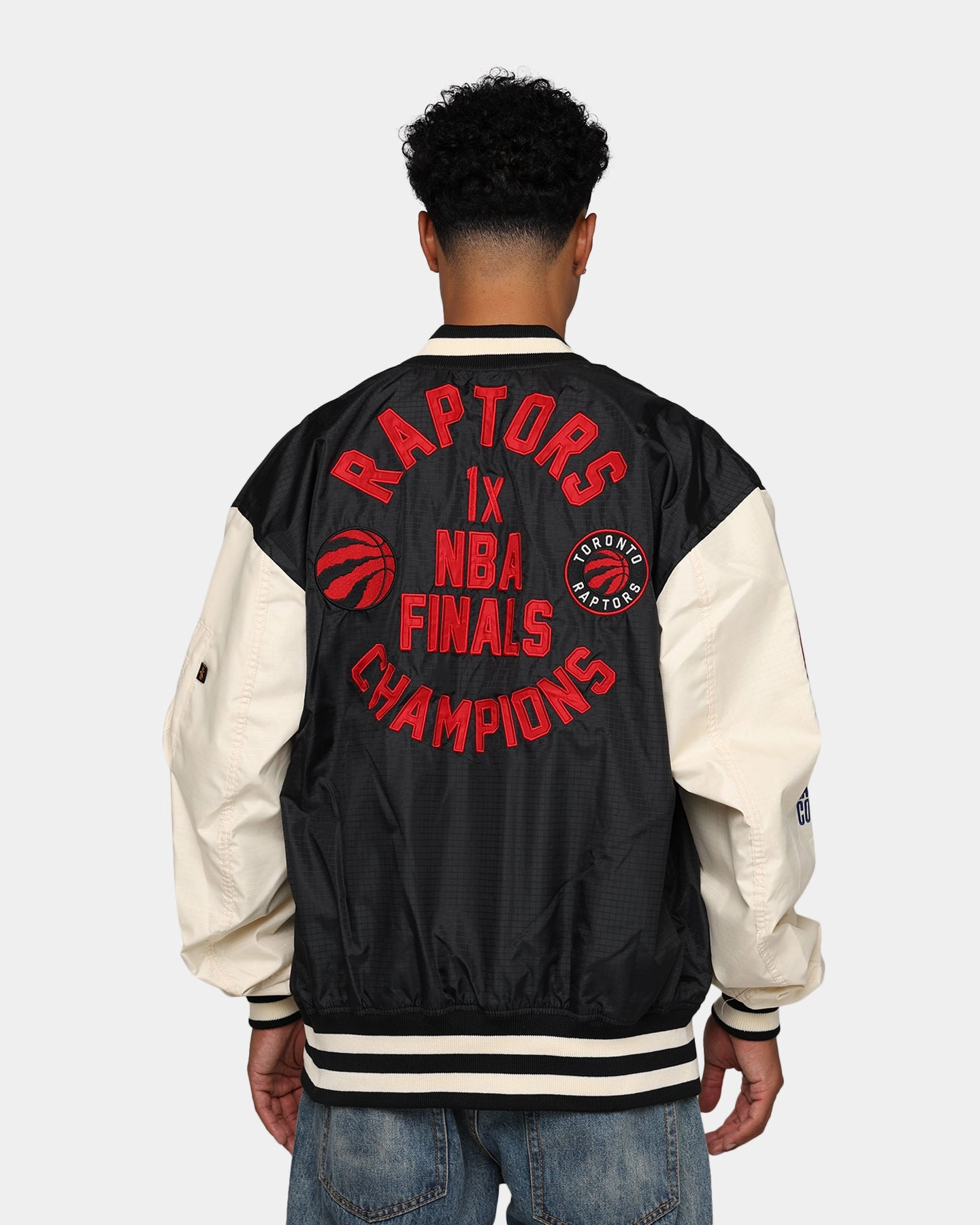 New Era X Alpha Industries Toronto Raptors L-2B Bomber Jacket Black elderly people