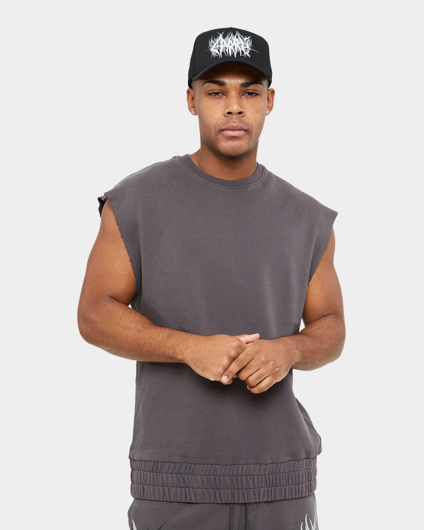 Carre Metalle Muscle Crewneck Washed Grey Casual Comfort Fit Chic and Cozy
