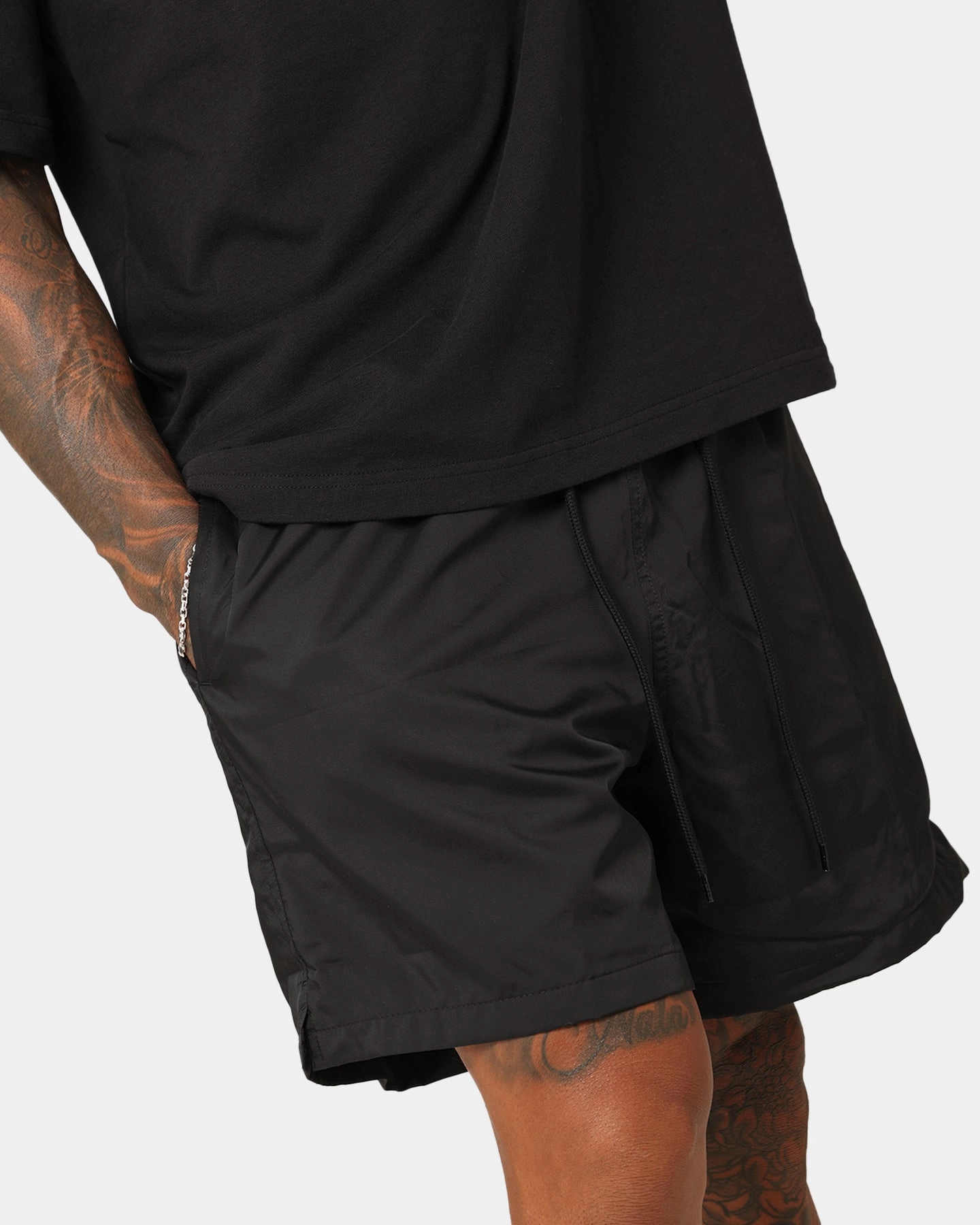 Odor Resistant Treatment sweater Nike Club Flow Shorts Black/White