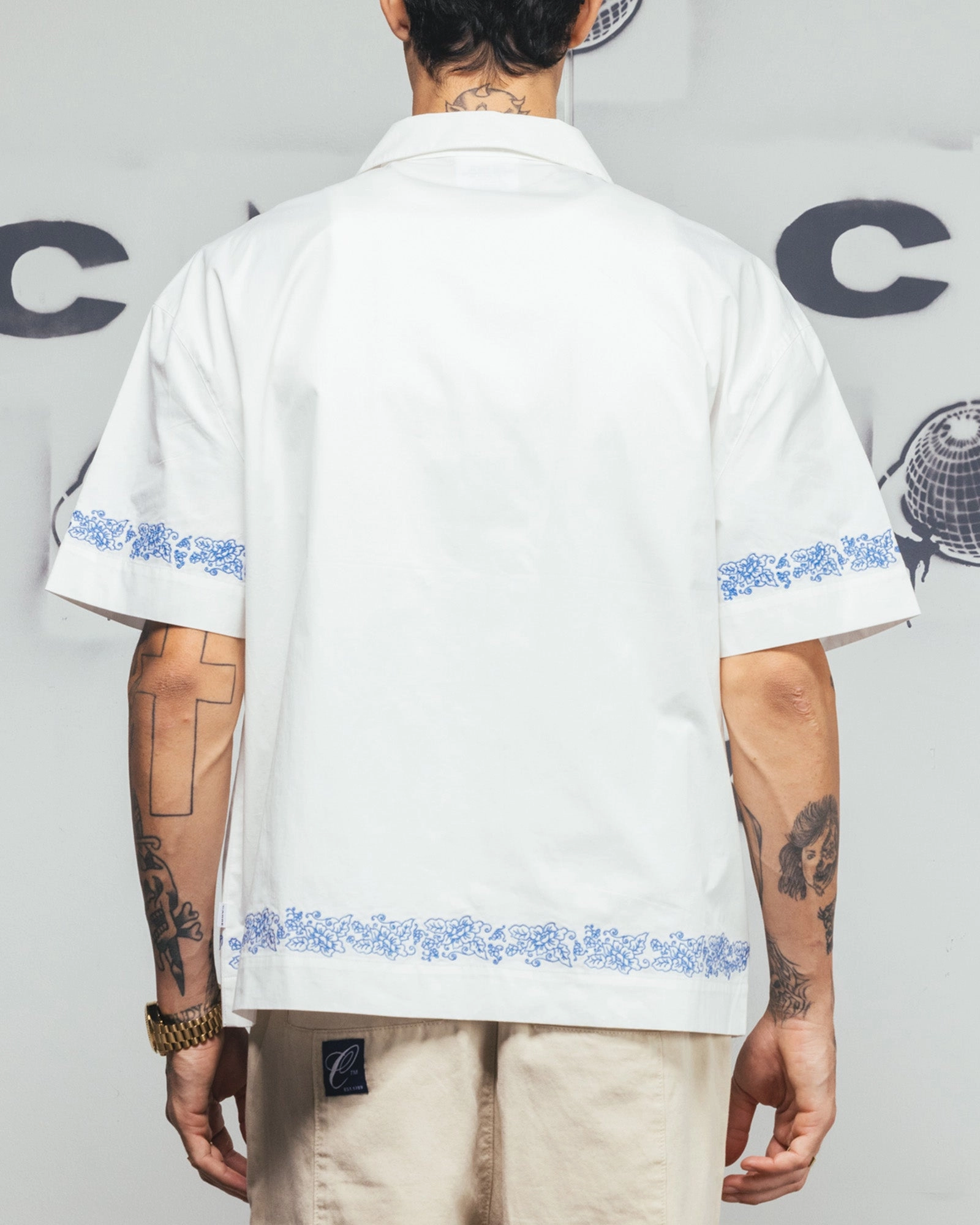 Chic Design Carre Rose Bowl Button Up Shirt Off White