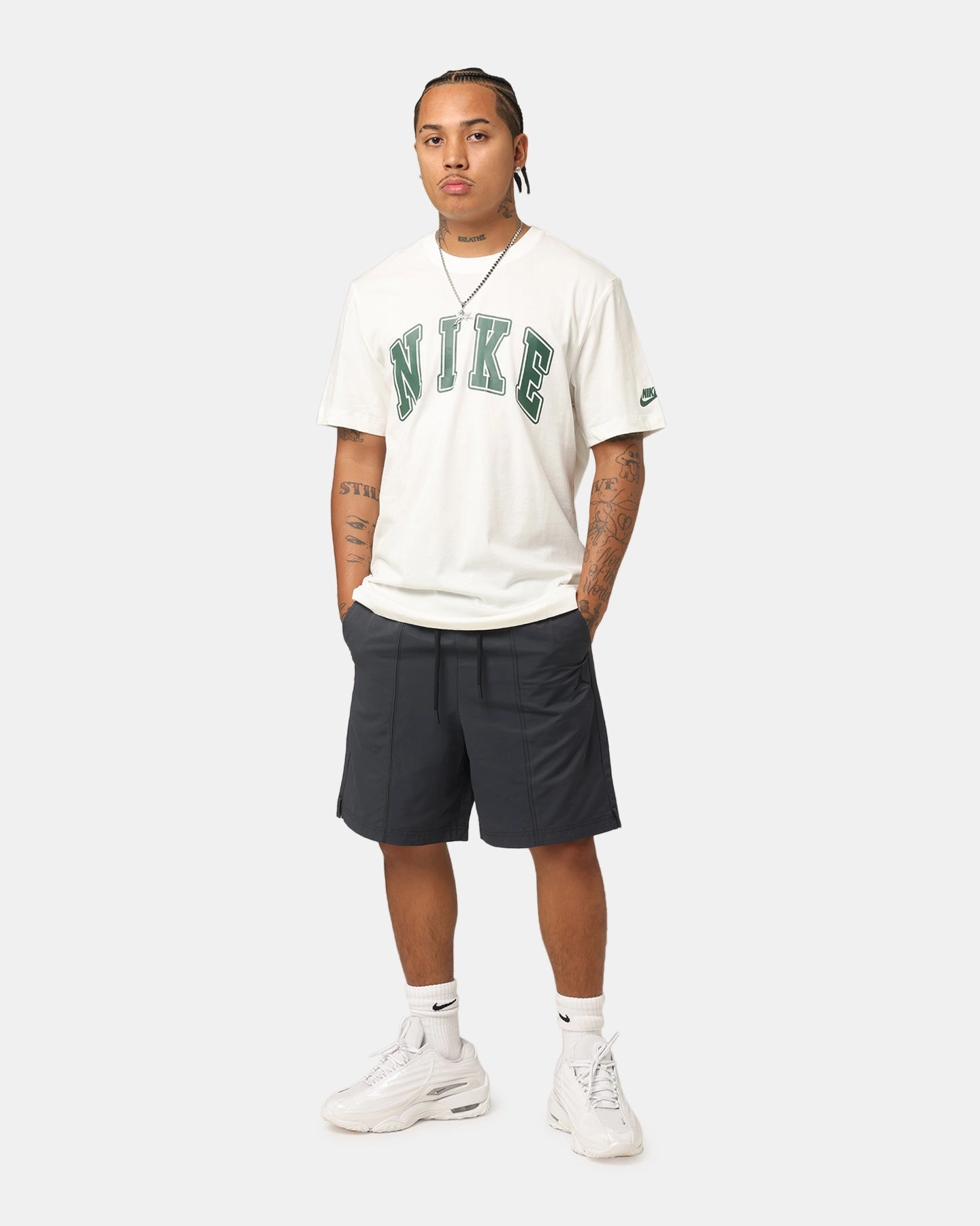 Nike Sportswear Club T-Shirt Sail Fade Resistant Coating