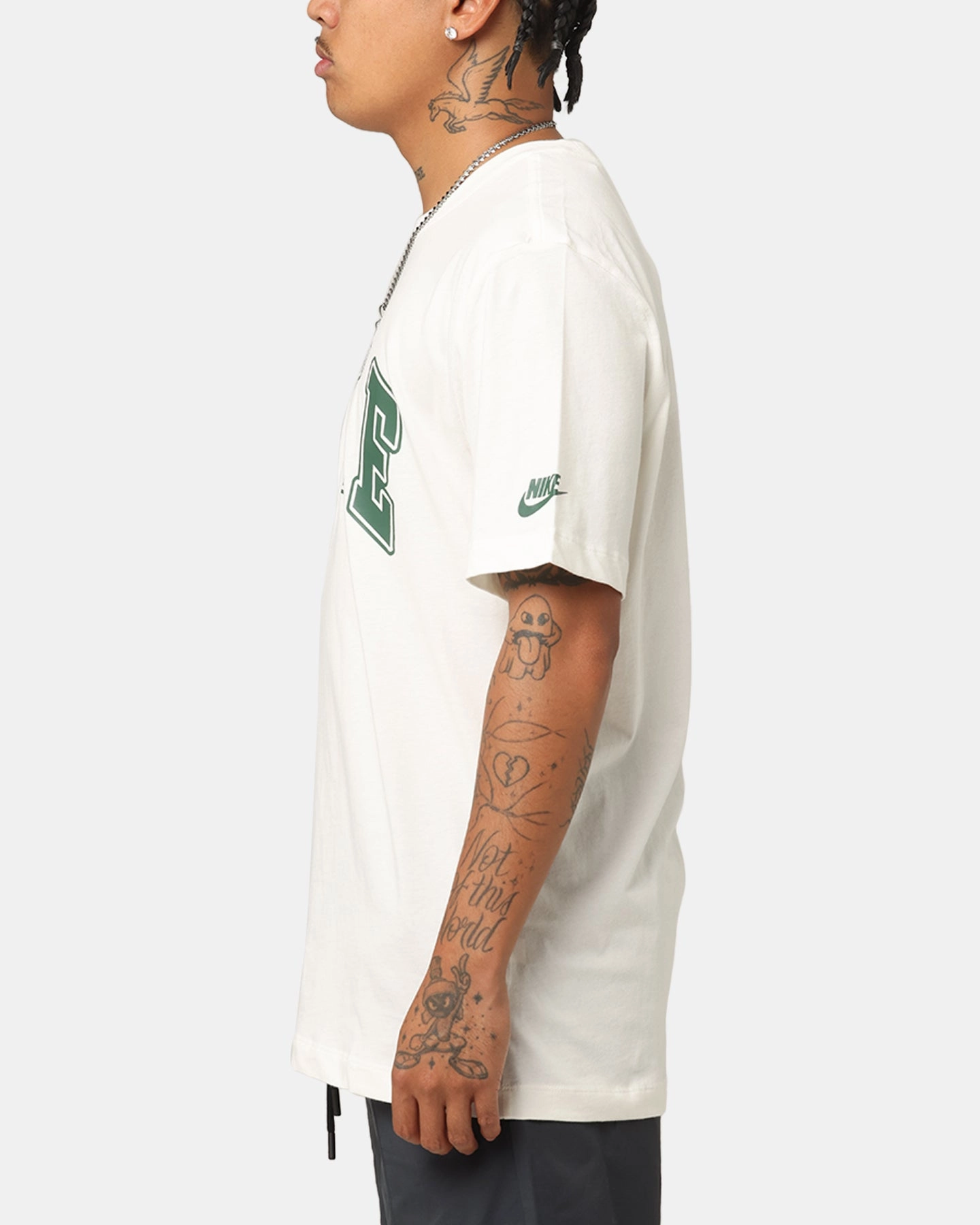 Nike Sportswear Club T-Shirt Sail layerable