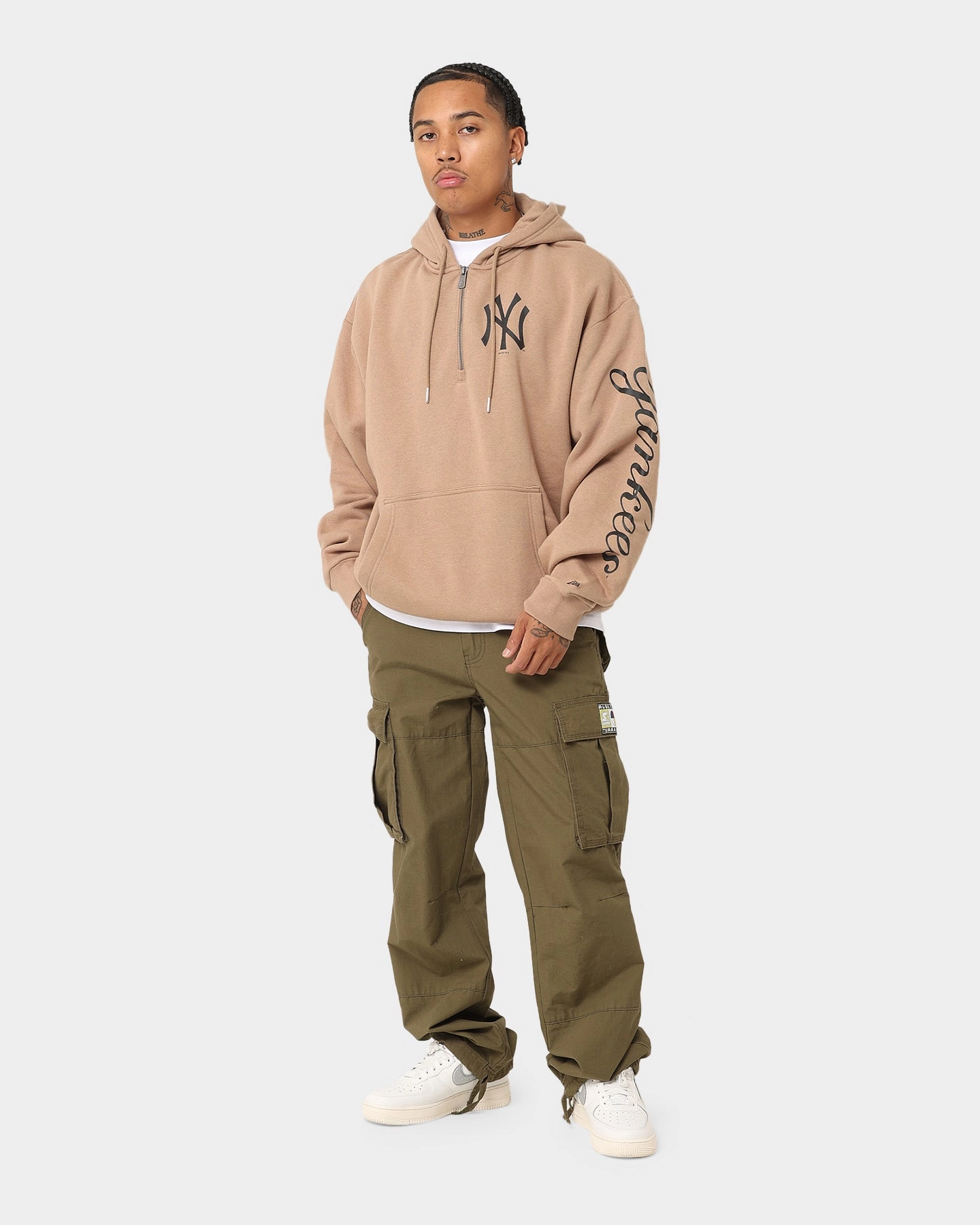 Passion concert New Era New York Yankees Quarter Zip Sleeve Script Hoodie Khaki/Black